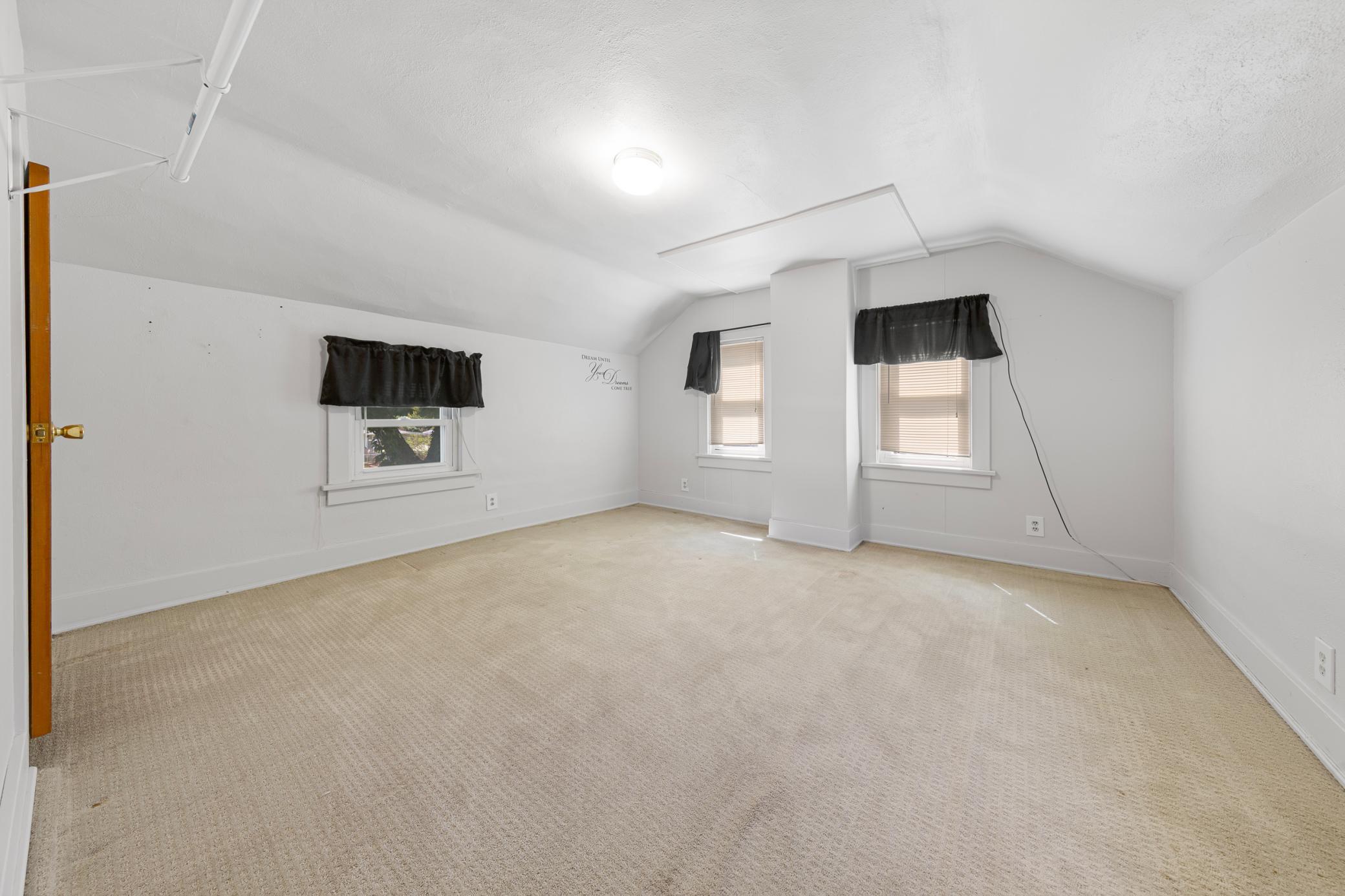 1518 4th Avenue Property Photo 26