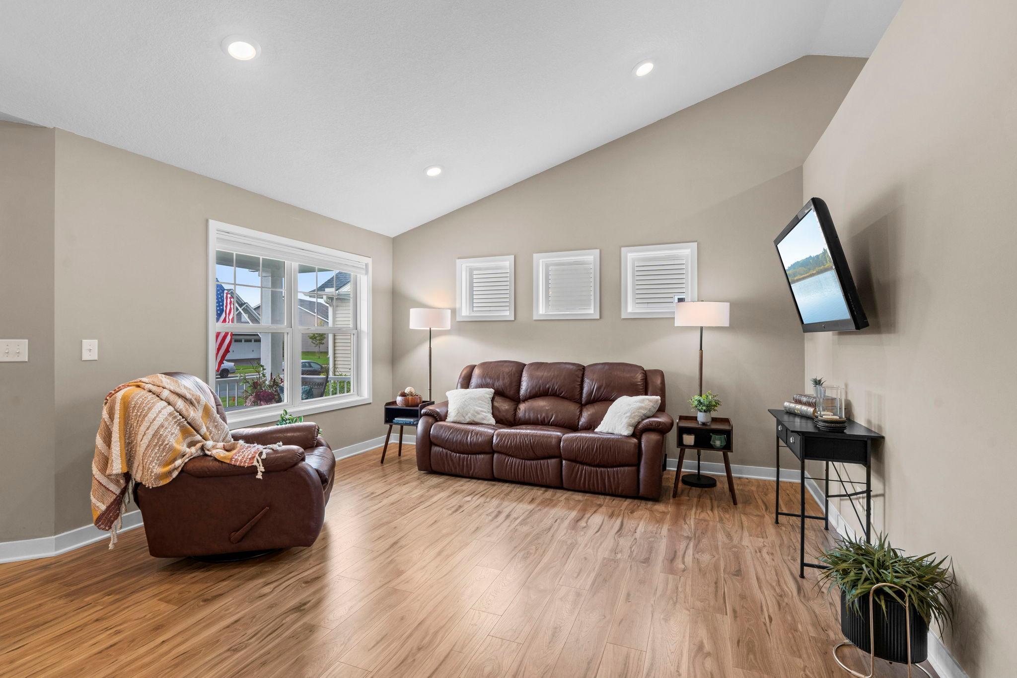 1515 138th Street E Property Photo 4