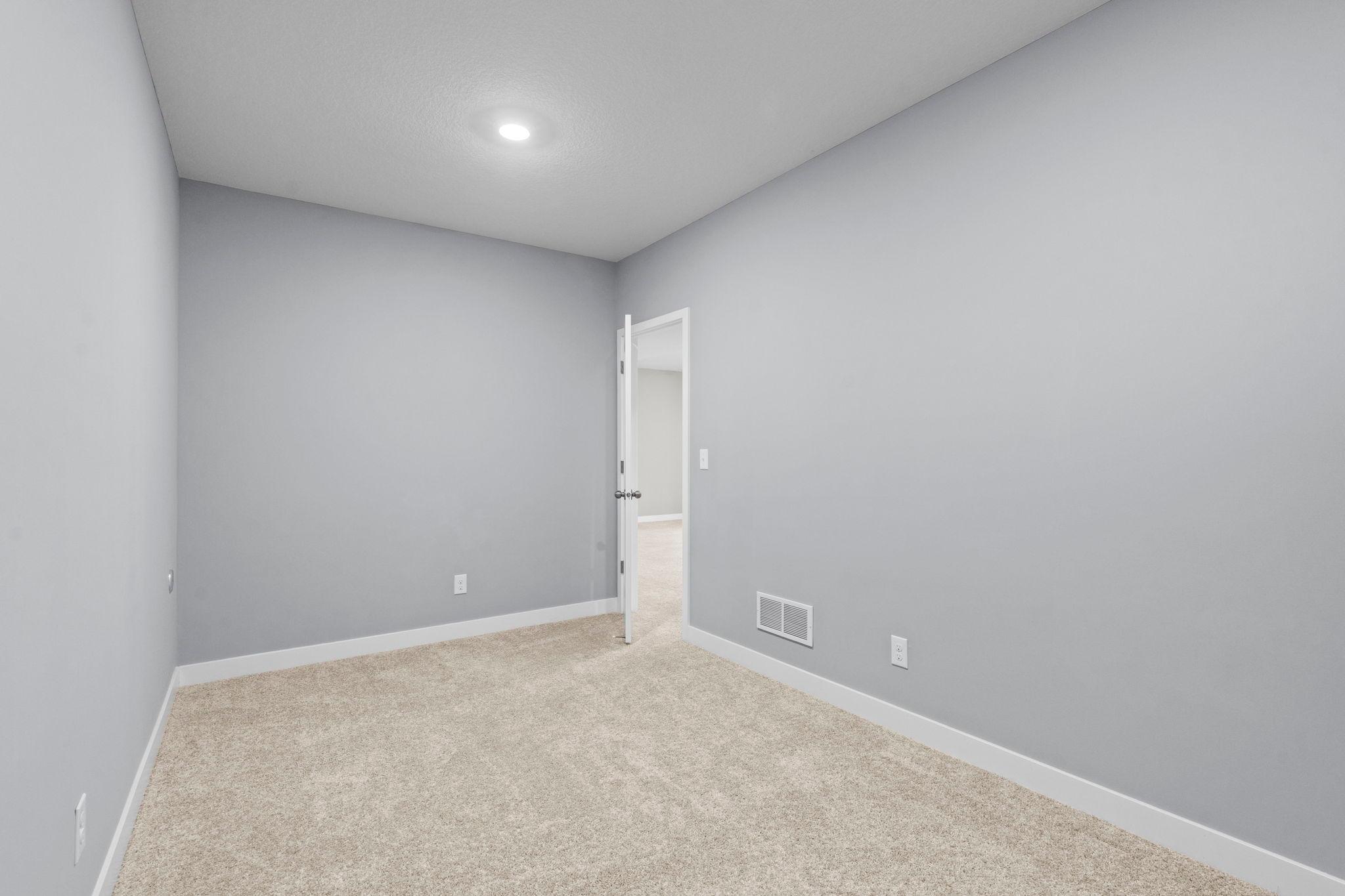 1515 138th Street E Property Photo 32