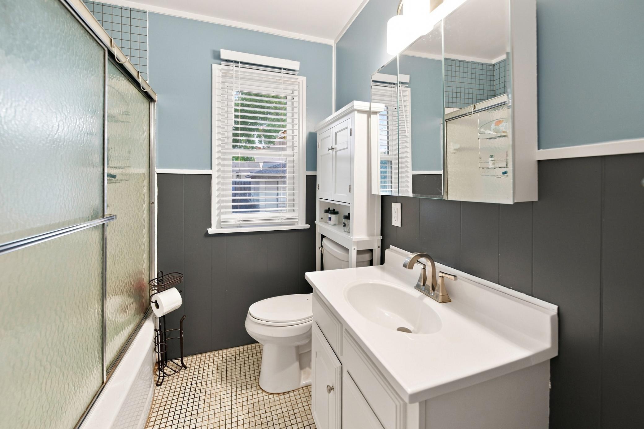 7545 Vincent Avenue S Property Photo 6