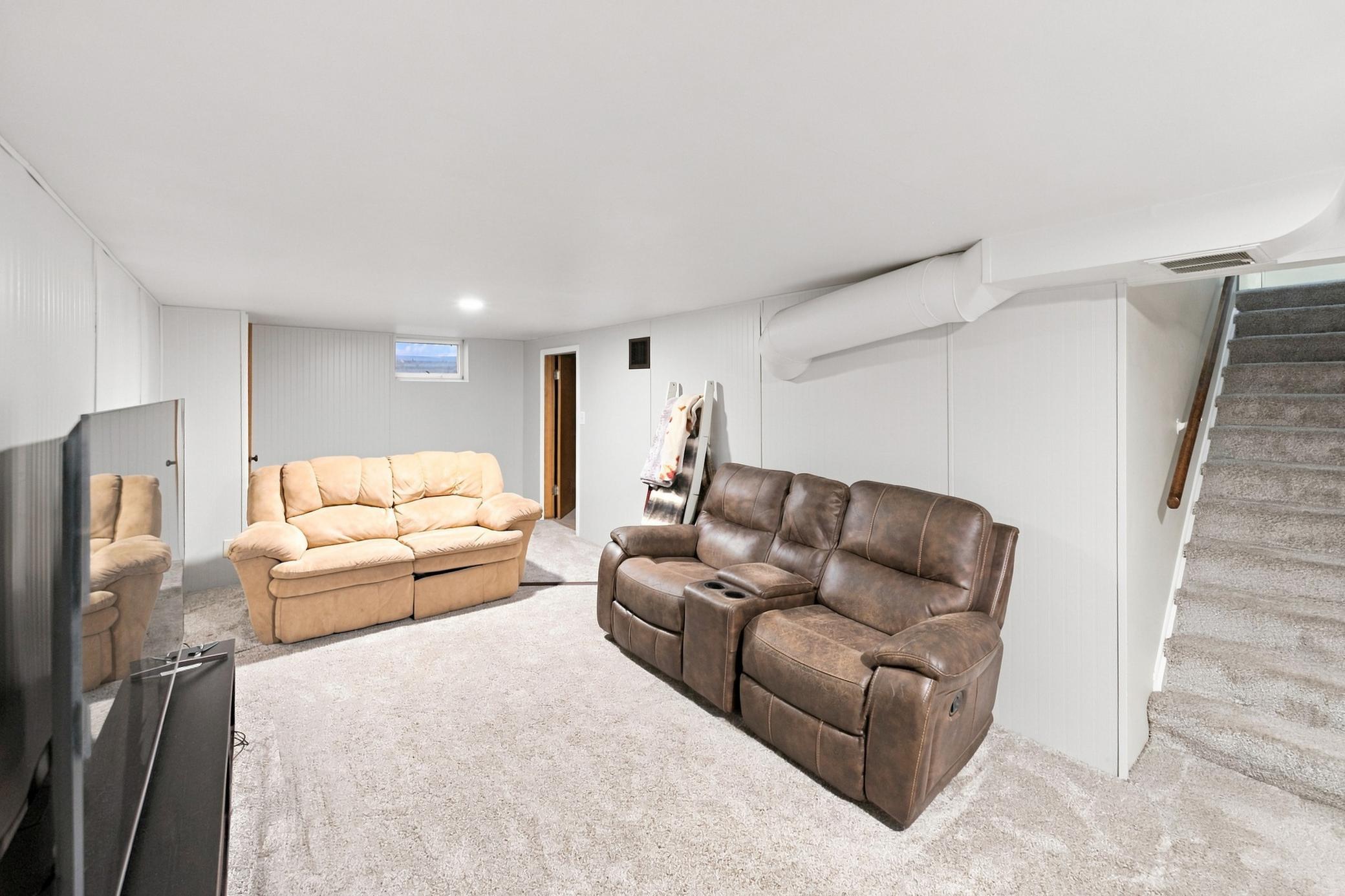 7545 Vincent Avenue S Property Photo 17
