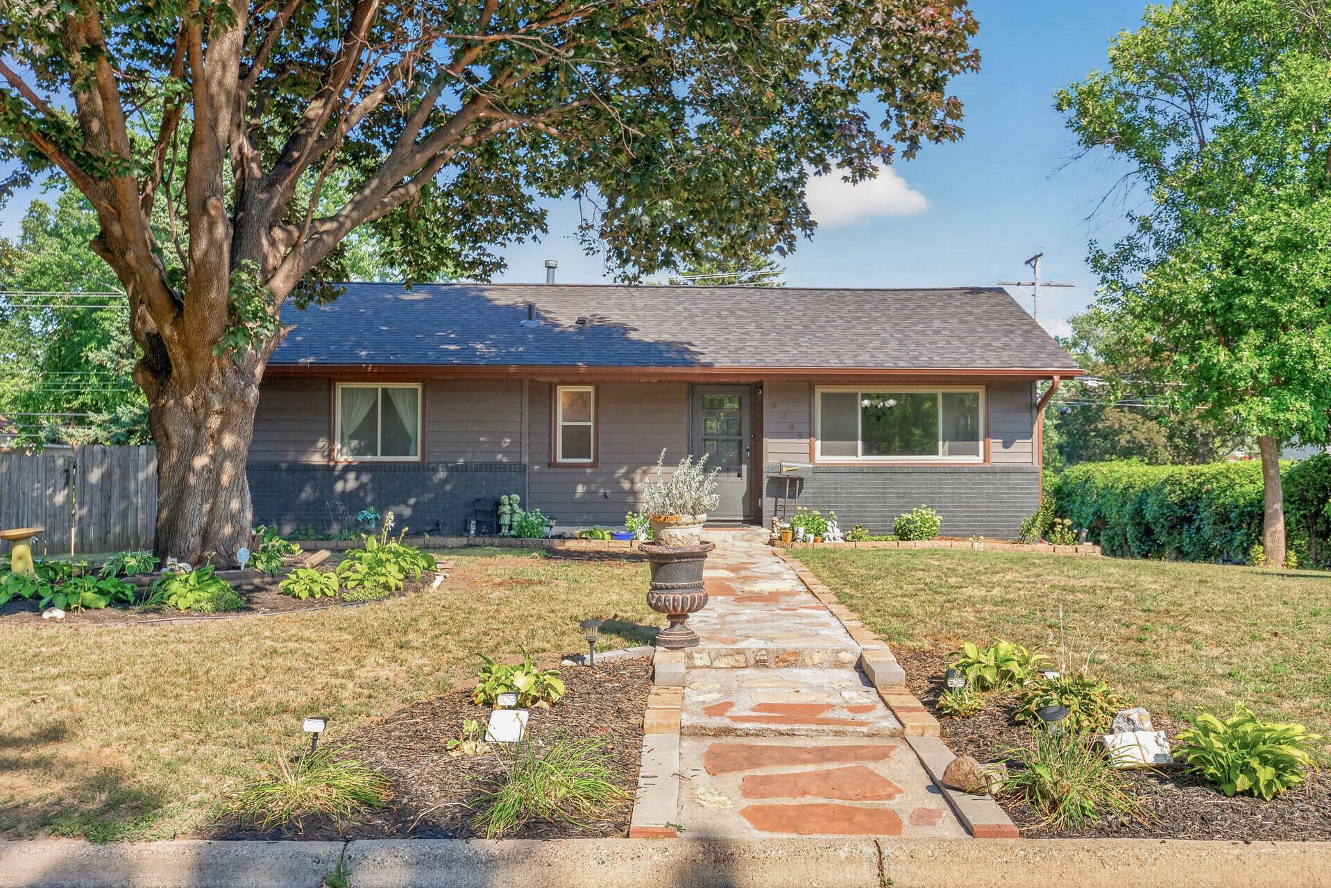 8945 Colfax Avenue S Property Photo