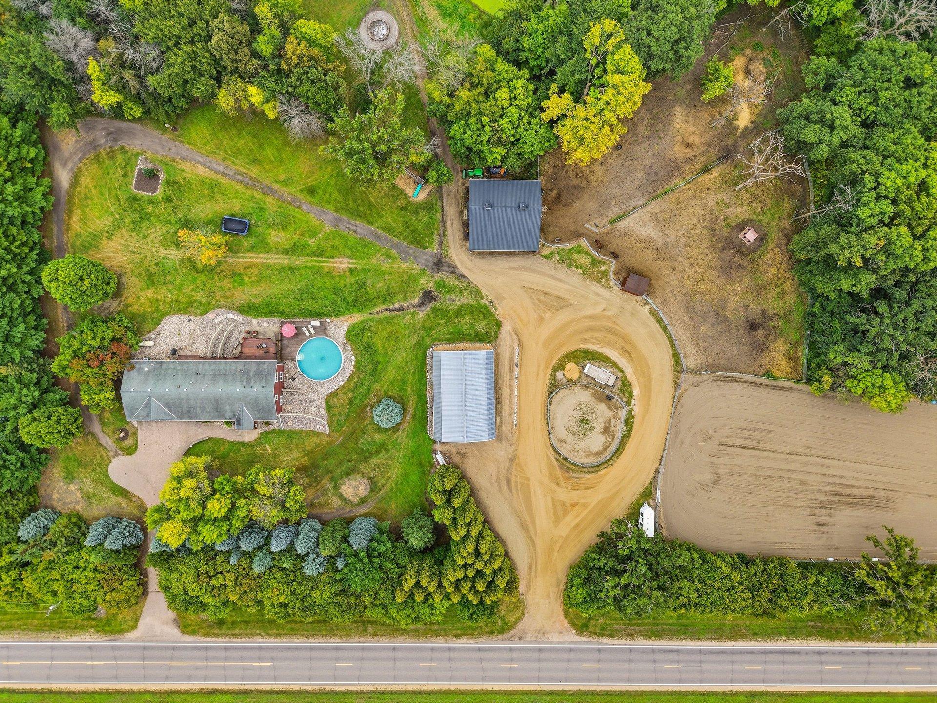 10525 Highway 25 Property Photo 2