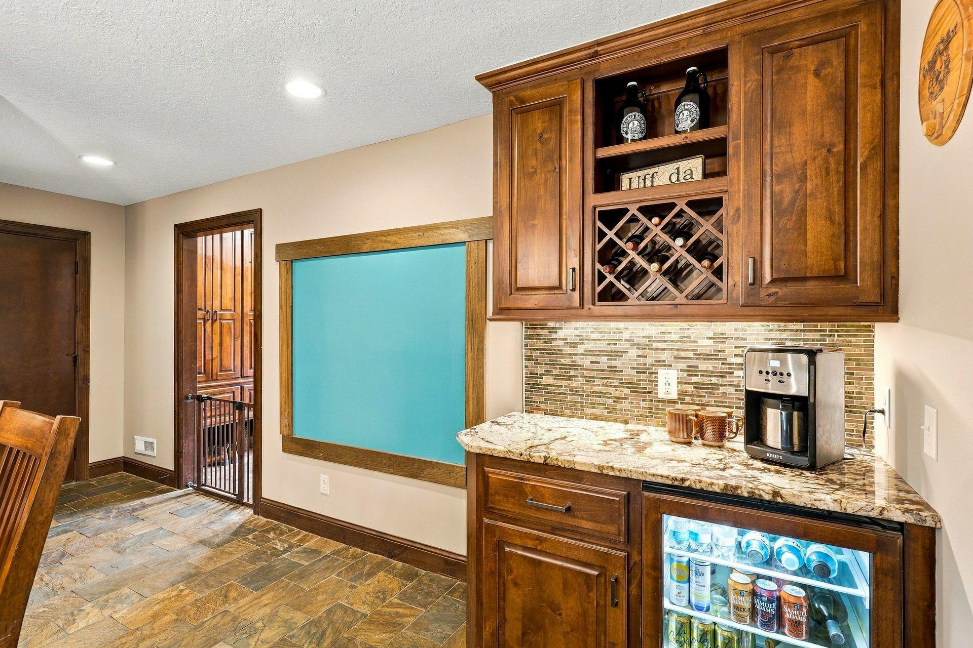 10525 Highway 25 Property Photo 8