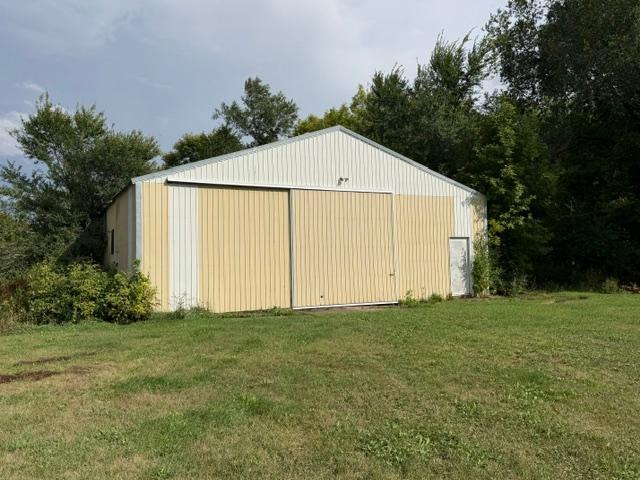 1440 250th Street Property Photo 7