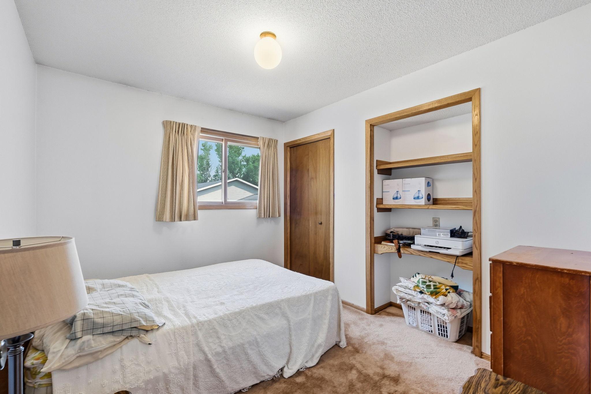 12048 Oregon Circle N Property Photo 11