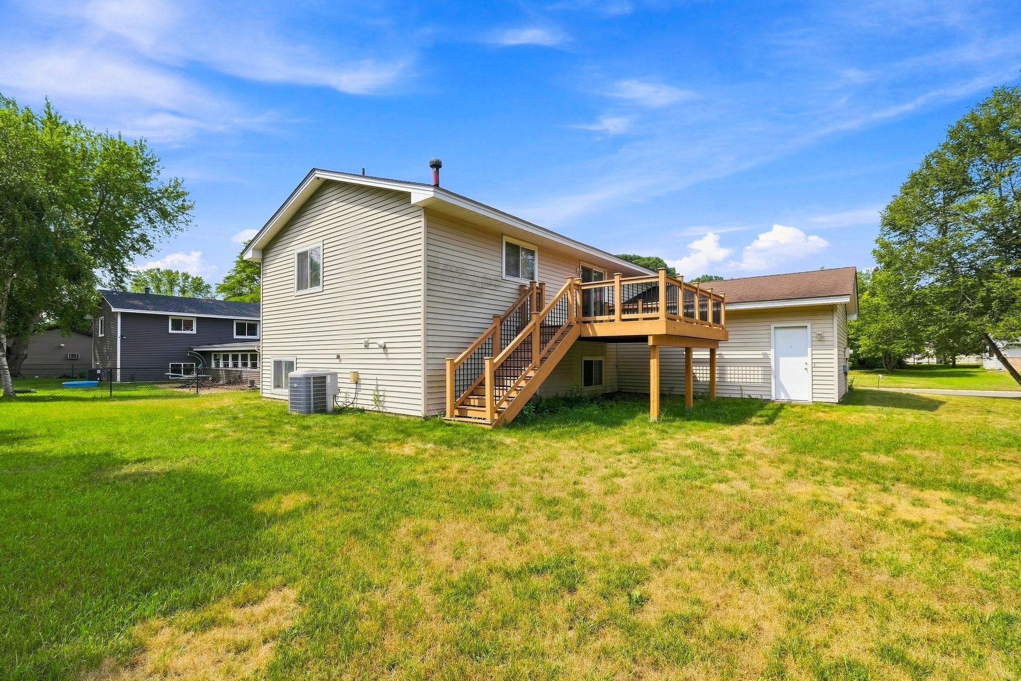 12048 Oregon Circle N Property Photo 20