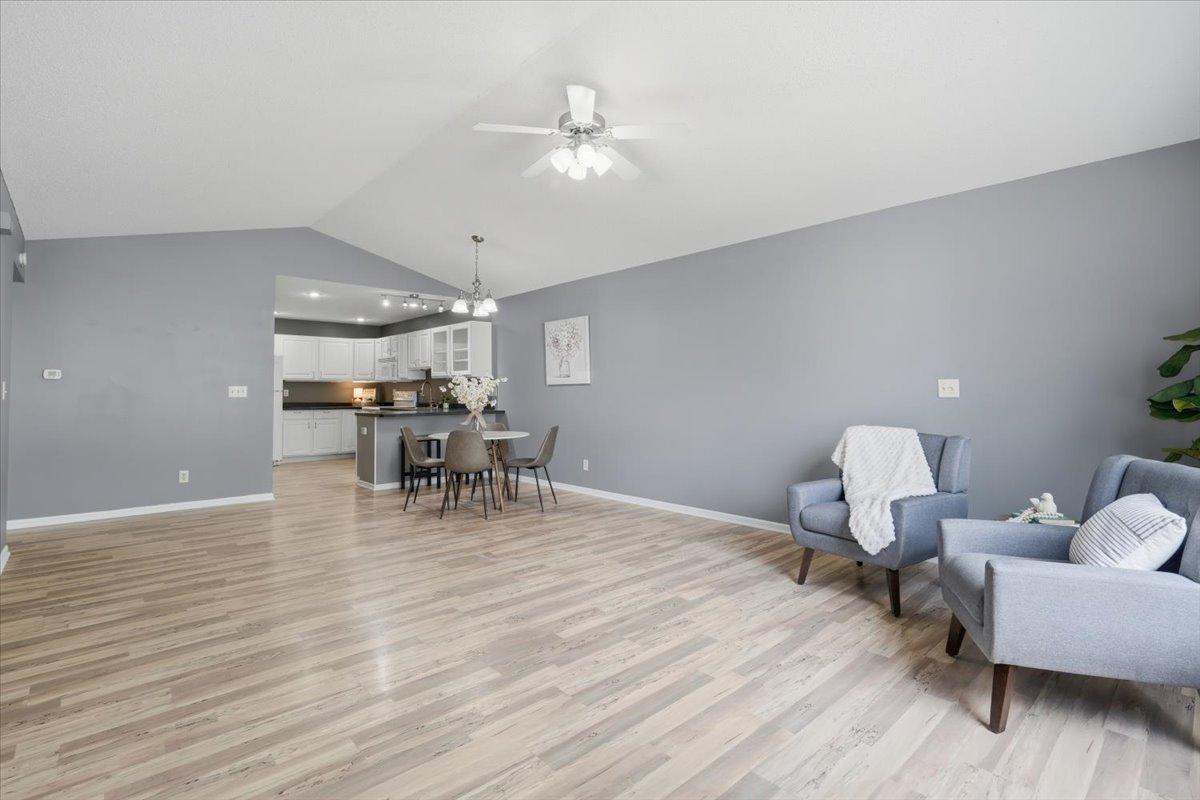 63 Brighton Path Property Photo 8