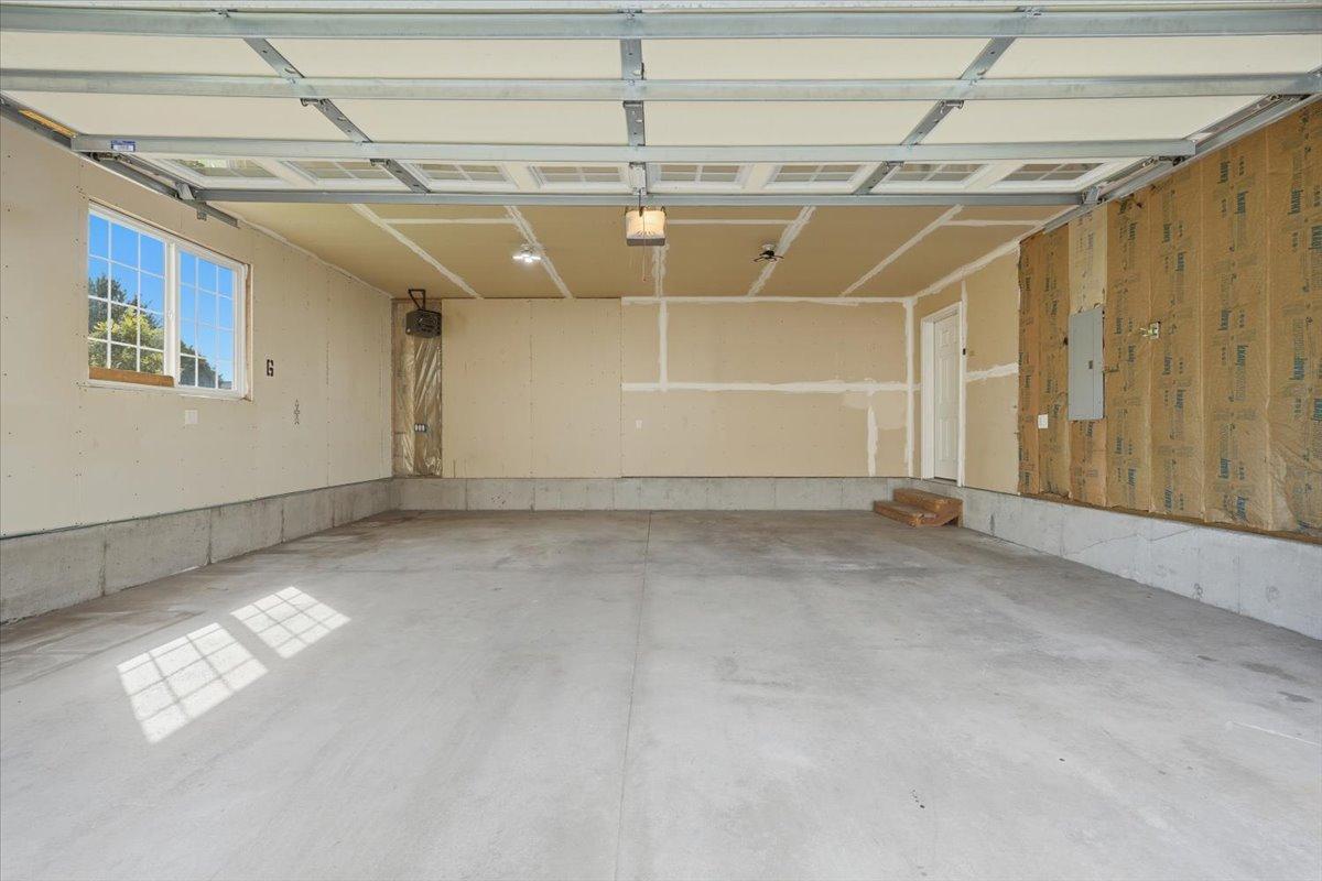 63 Brighton Path Property Photo 16