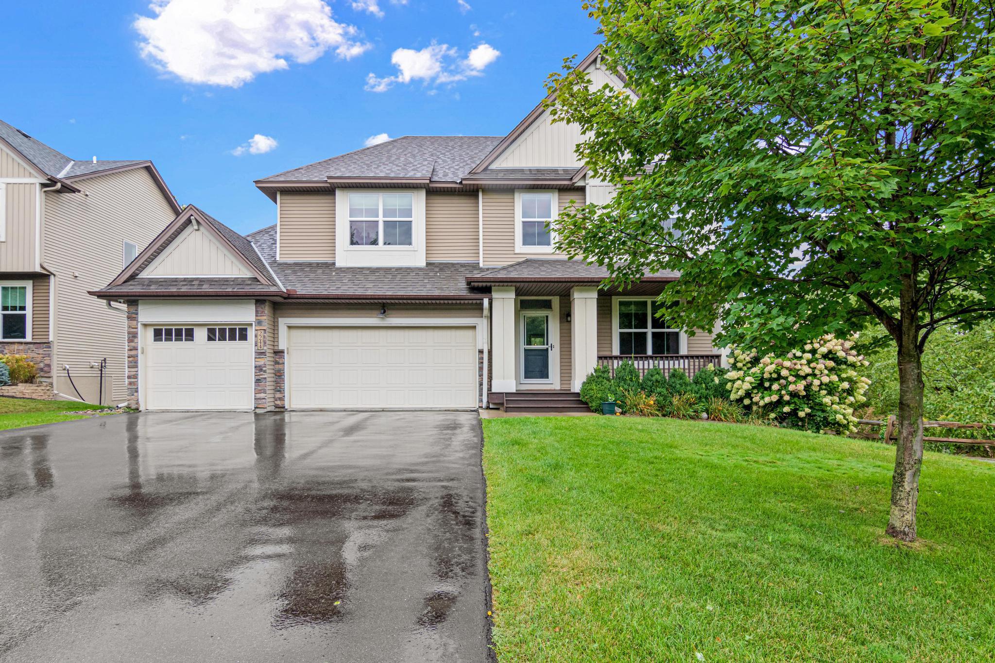 2244 Woodlyn Ridge Court Property Photo 2