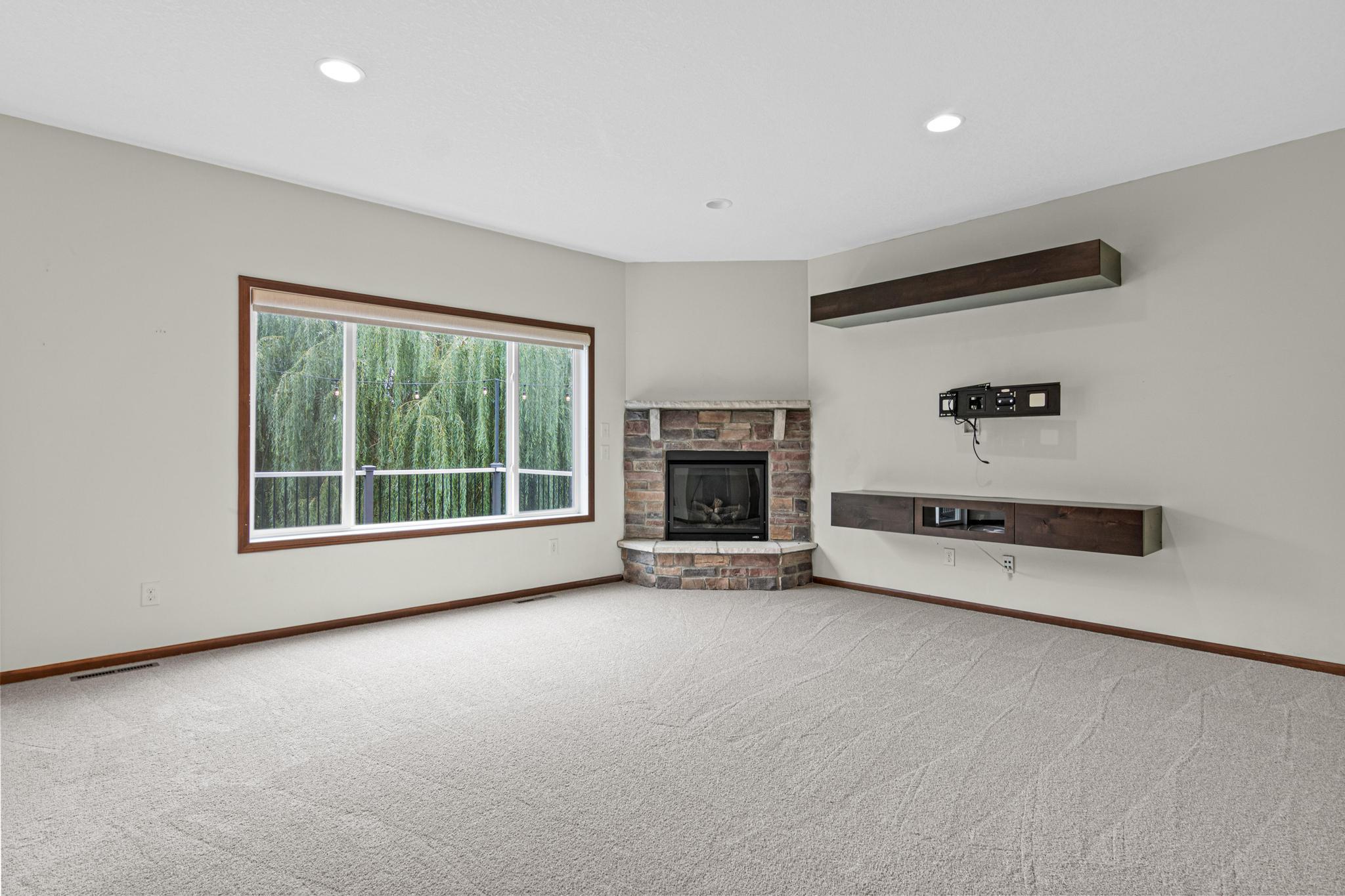 2244 Woodlyn Ridge Court Property Photo 8