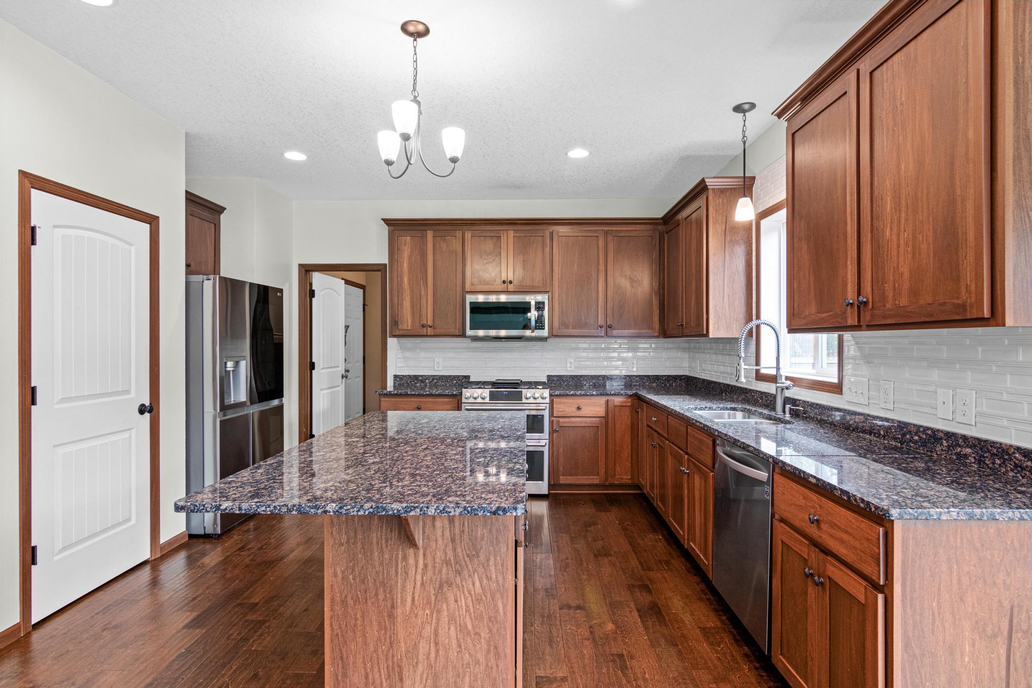 2244 Woodlyn Ridge Court Property Photo 12