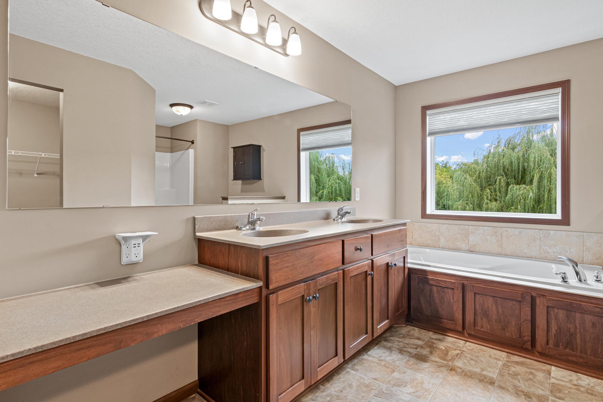 2244 Woodlyn Ridge Court Property Photo 19