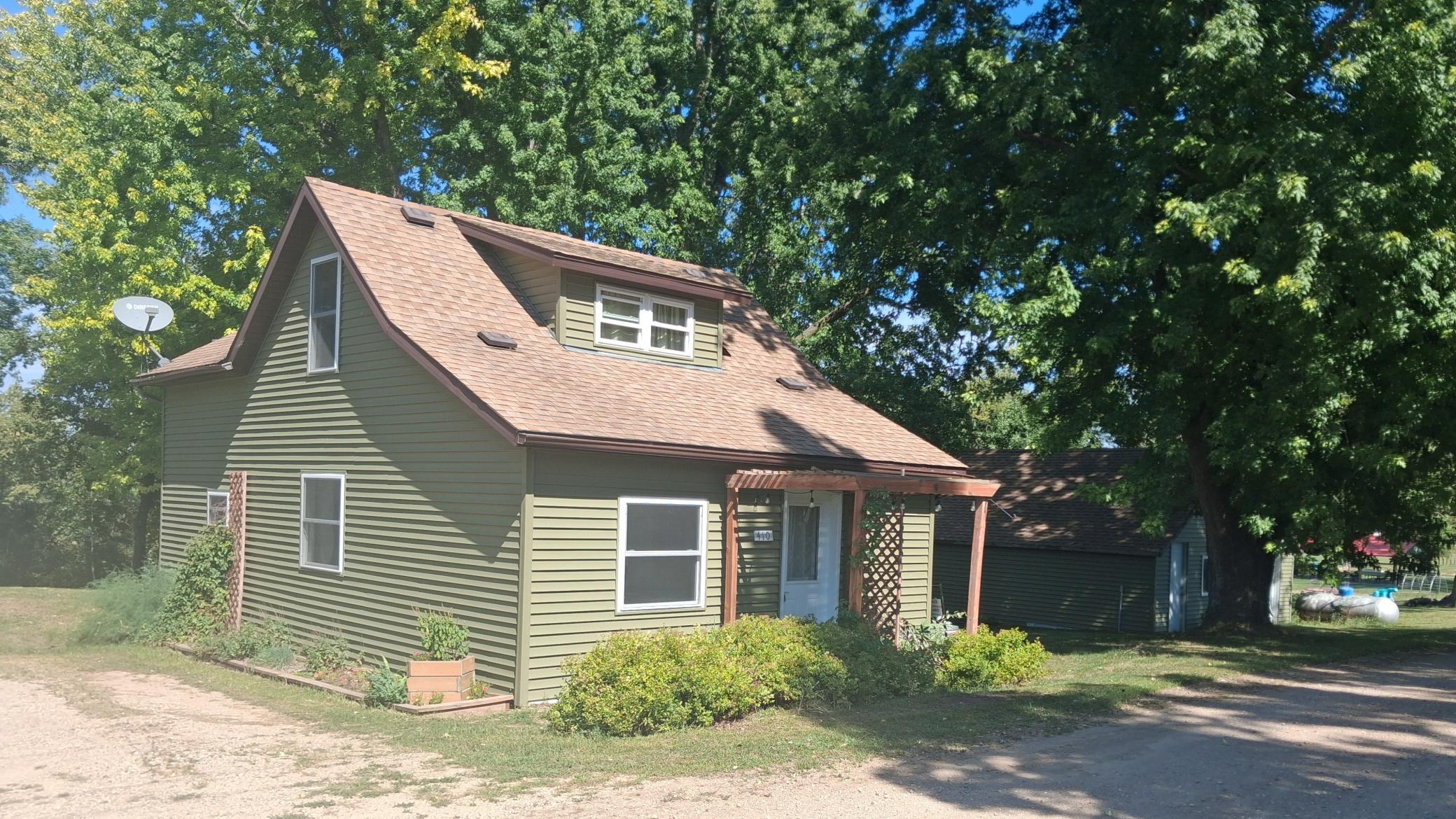 410 W Pleasant Avenue