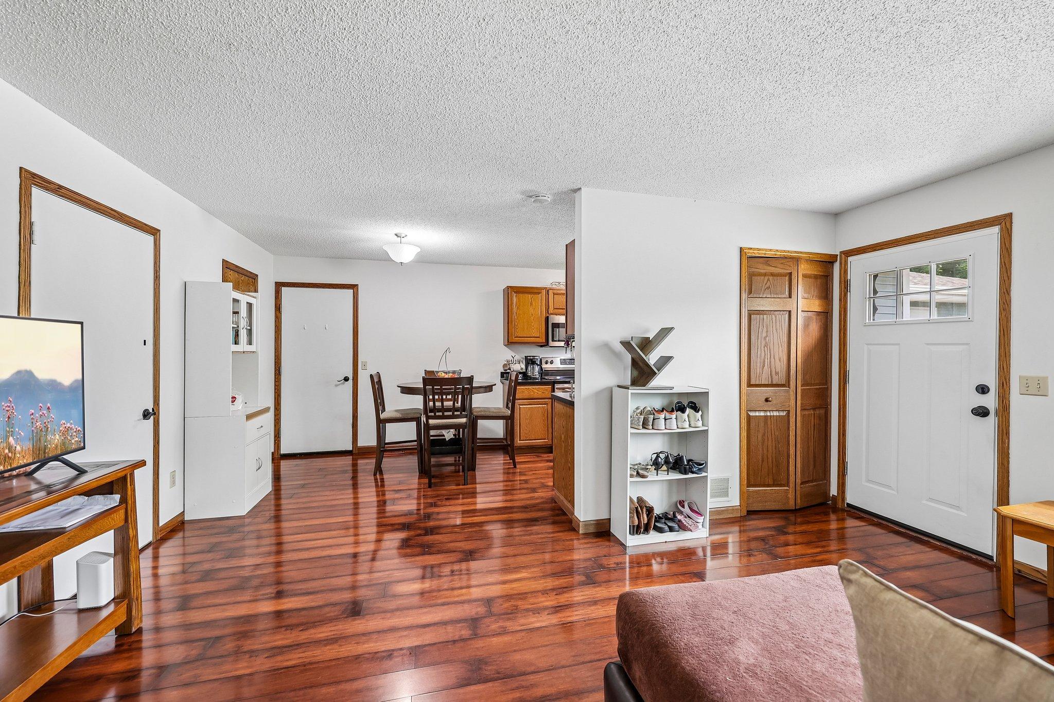 8420 S Pond Trail Property Photo 5