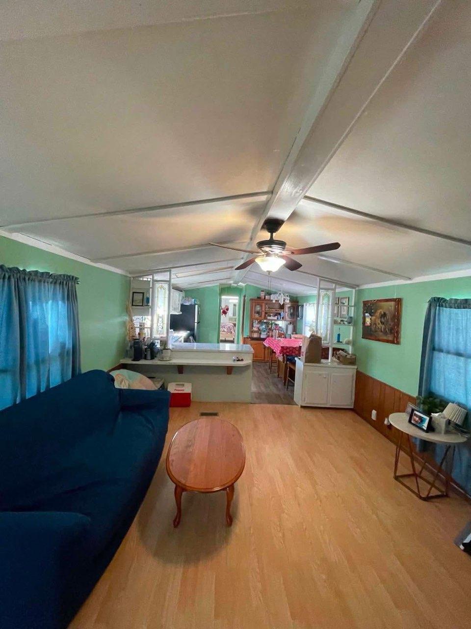 7431 Oakley Street Ne Property Photo 4