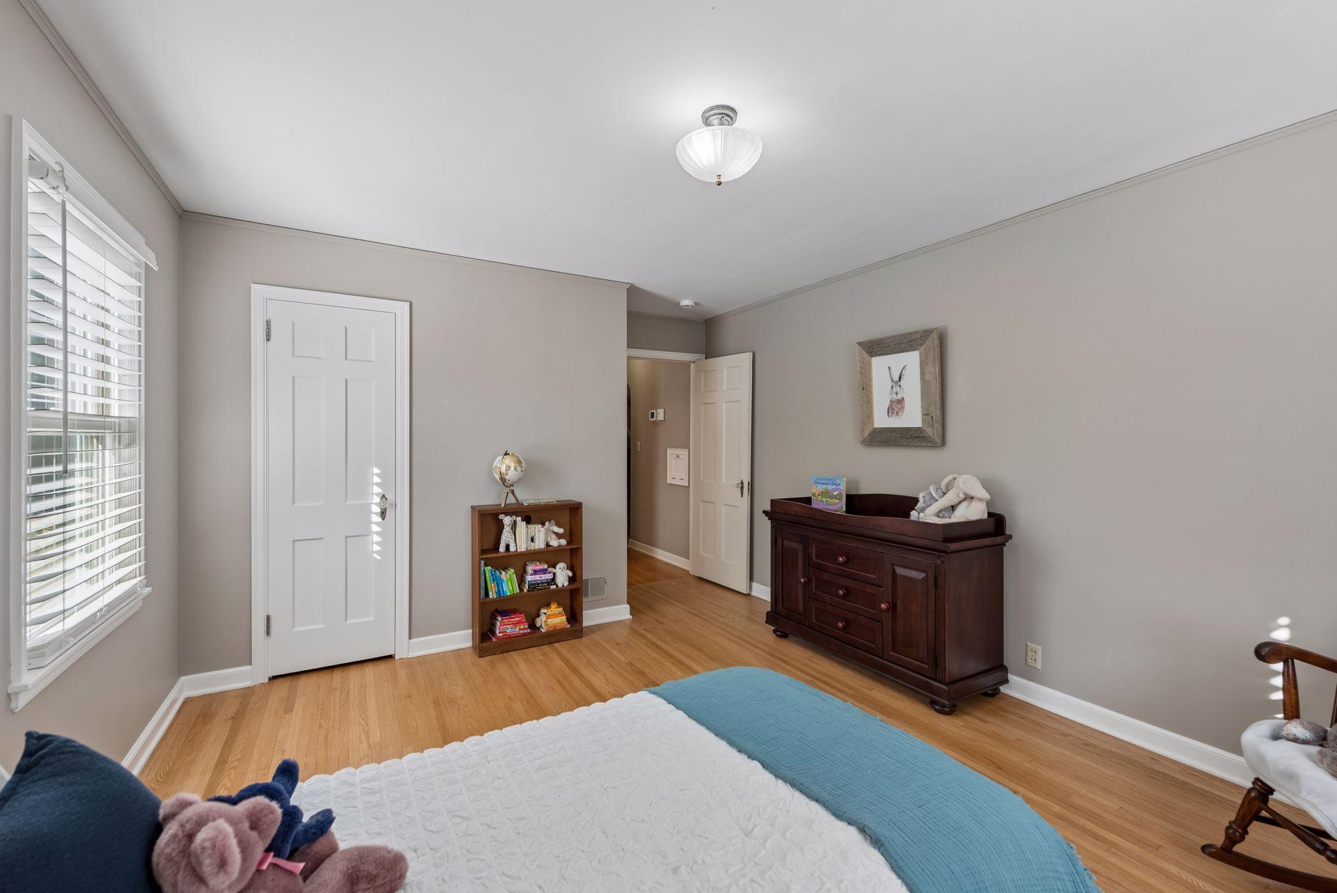 5212 Humboldt Avenue S Property Photo 18