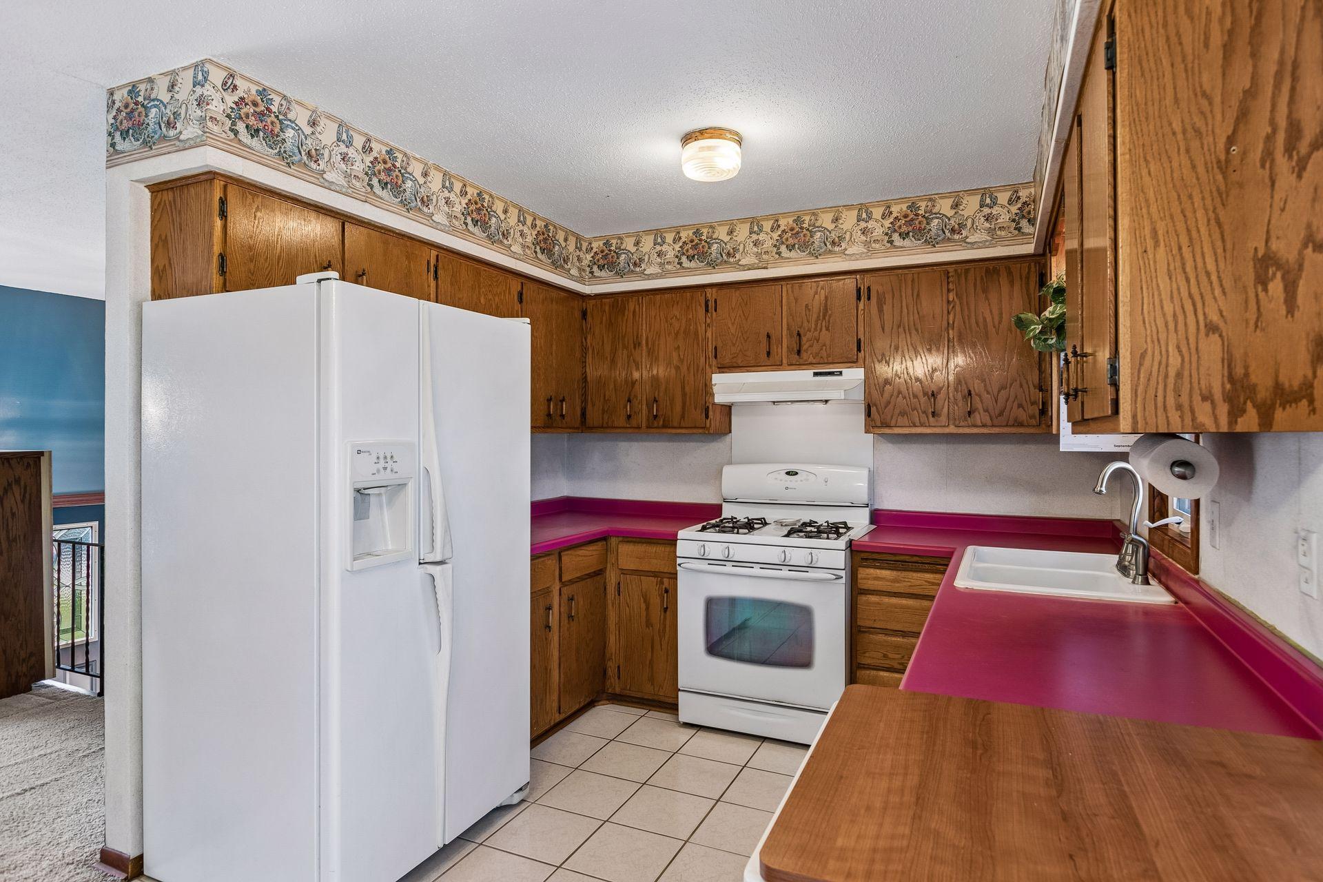 250 Stardust Boulevard Property Photo 6