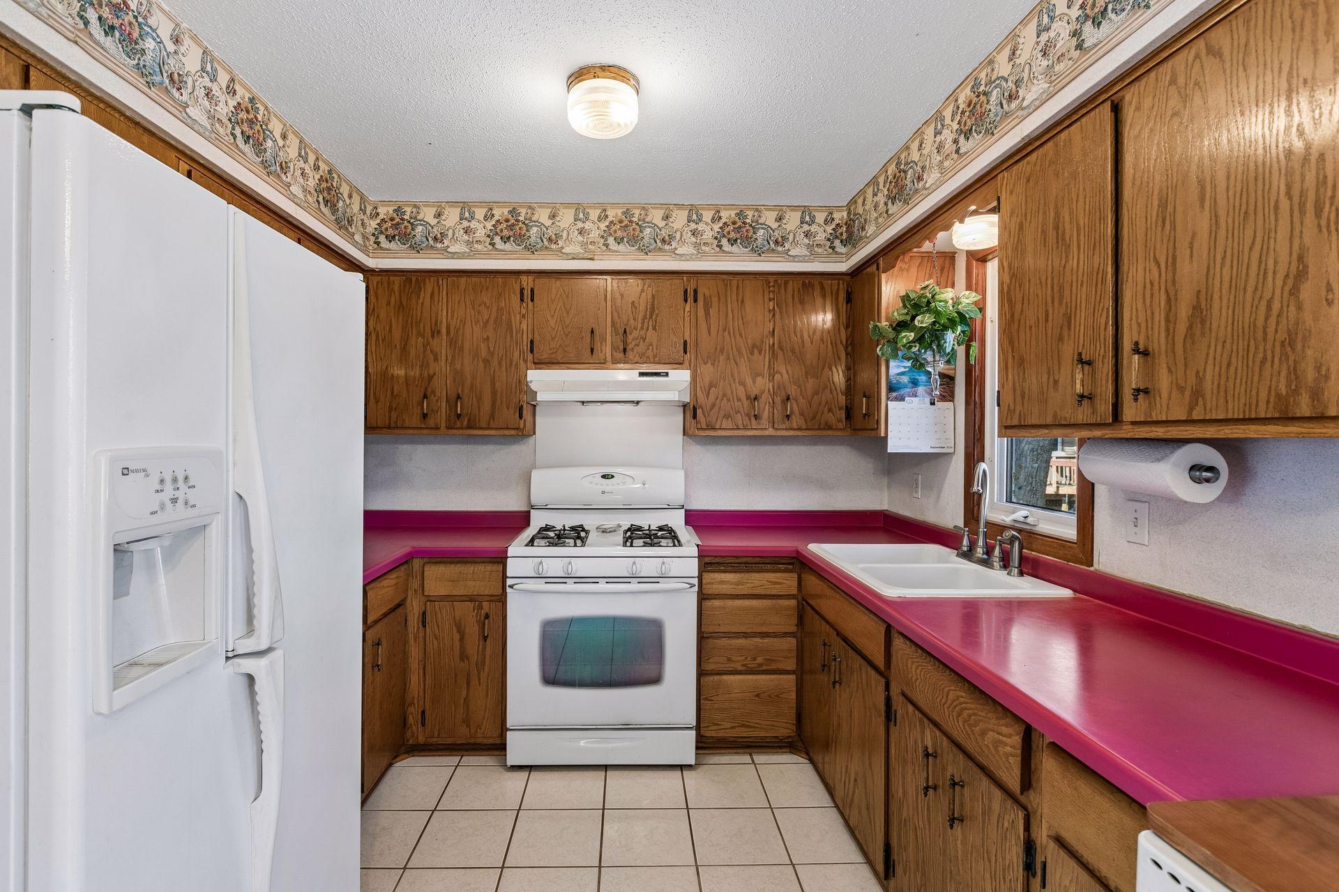250 Stardust Boulevard Property Photo 8