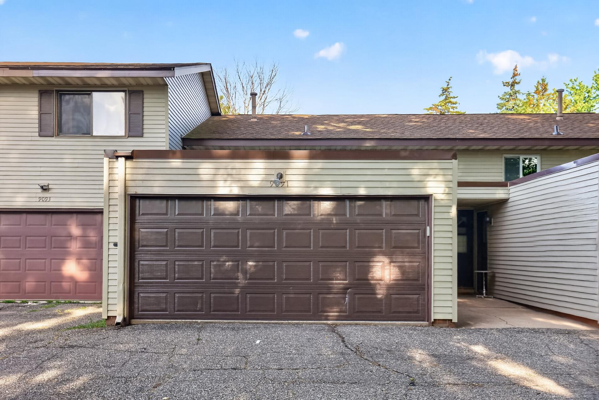9091 207th Street W Property Photo 2