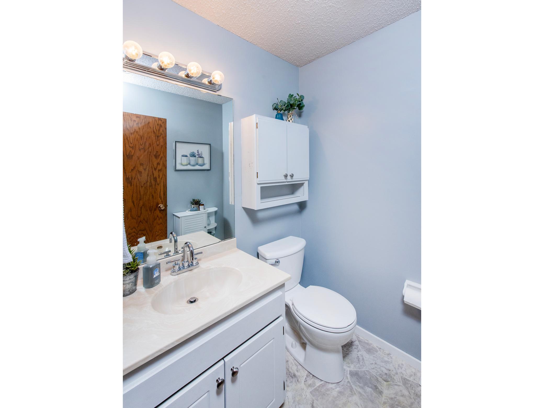 1883 County Road E E Property Photo 10