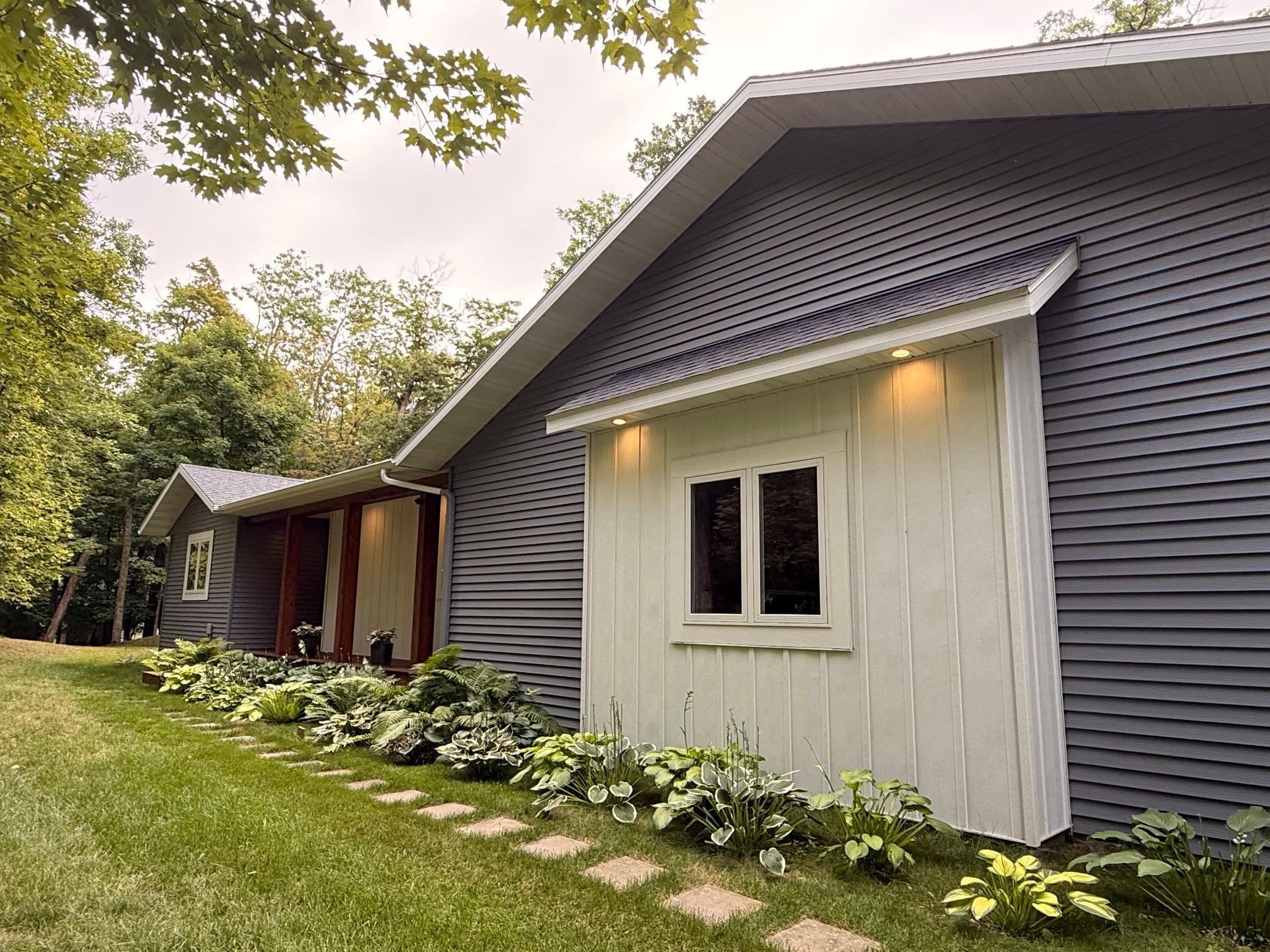 22811 Pearl Circle Property Photo 1