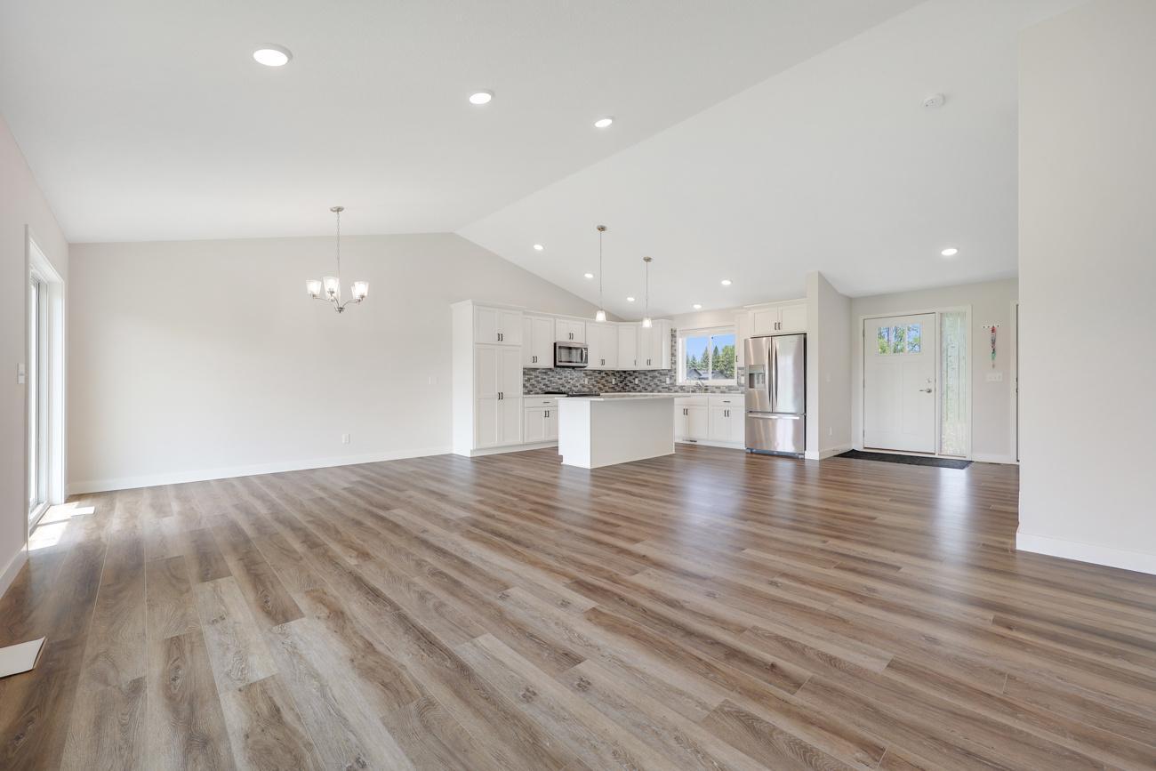 9991 14th Circle Ne Property Photo 7