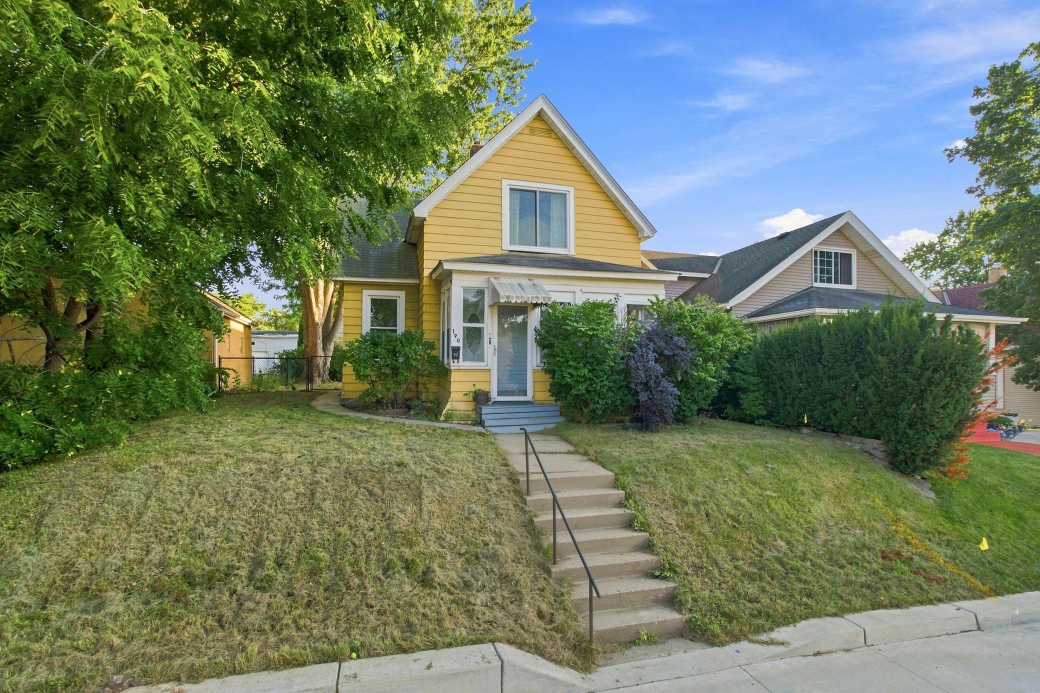 190 Annapolis Street E Property Photo 1