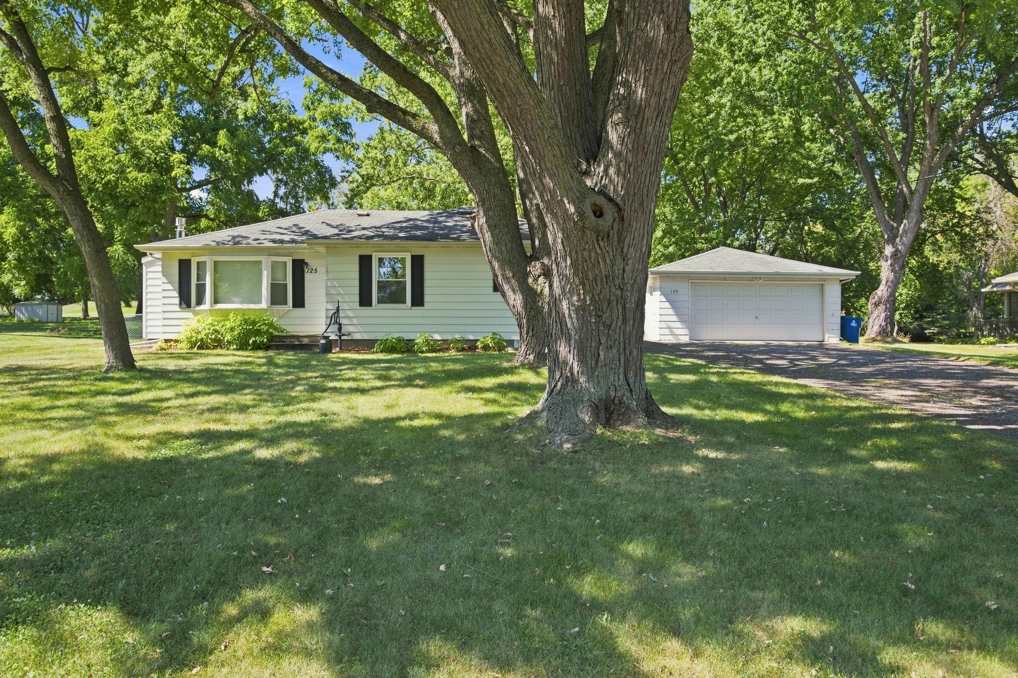 125 Hackberry Hill Property Photo 1