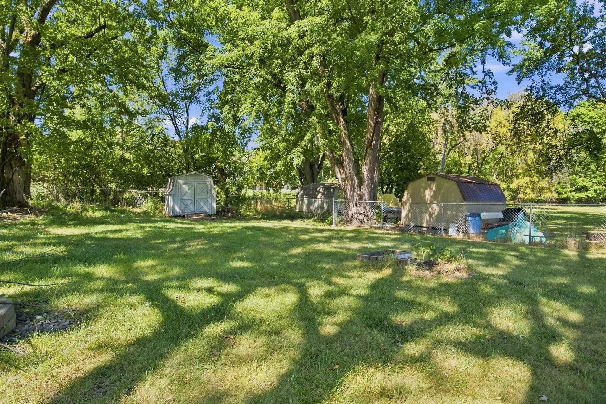 125 Hackberry Hill Property Photo 32