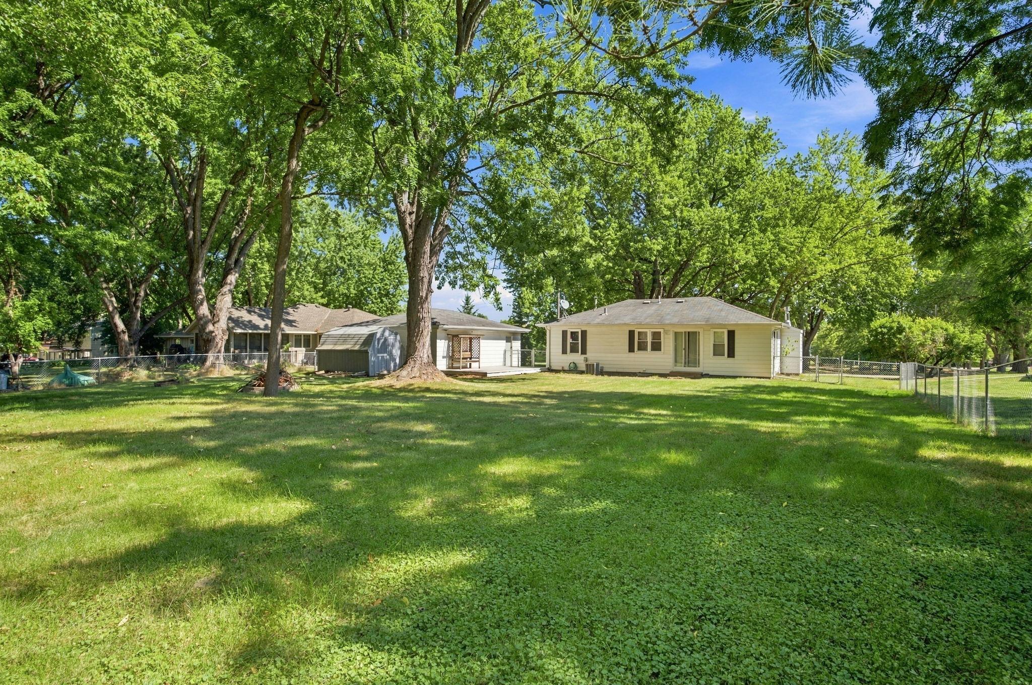 125 Hackberry Hill Property Photo 35