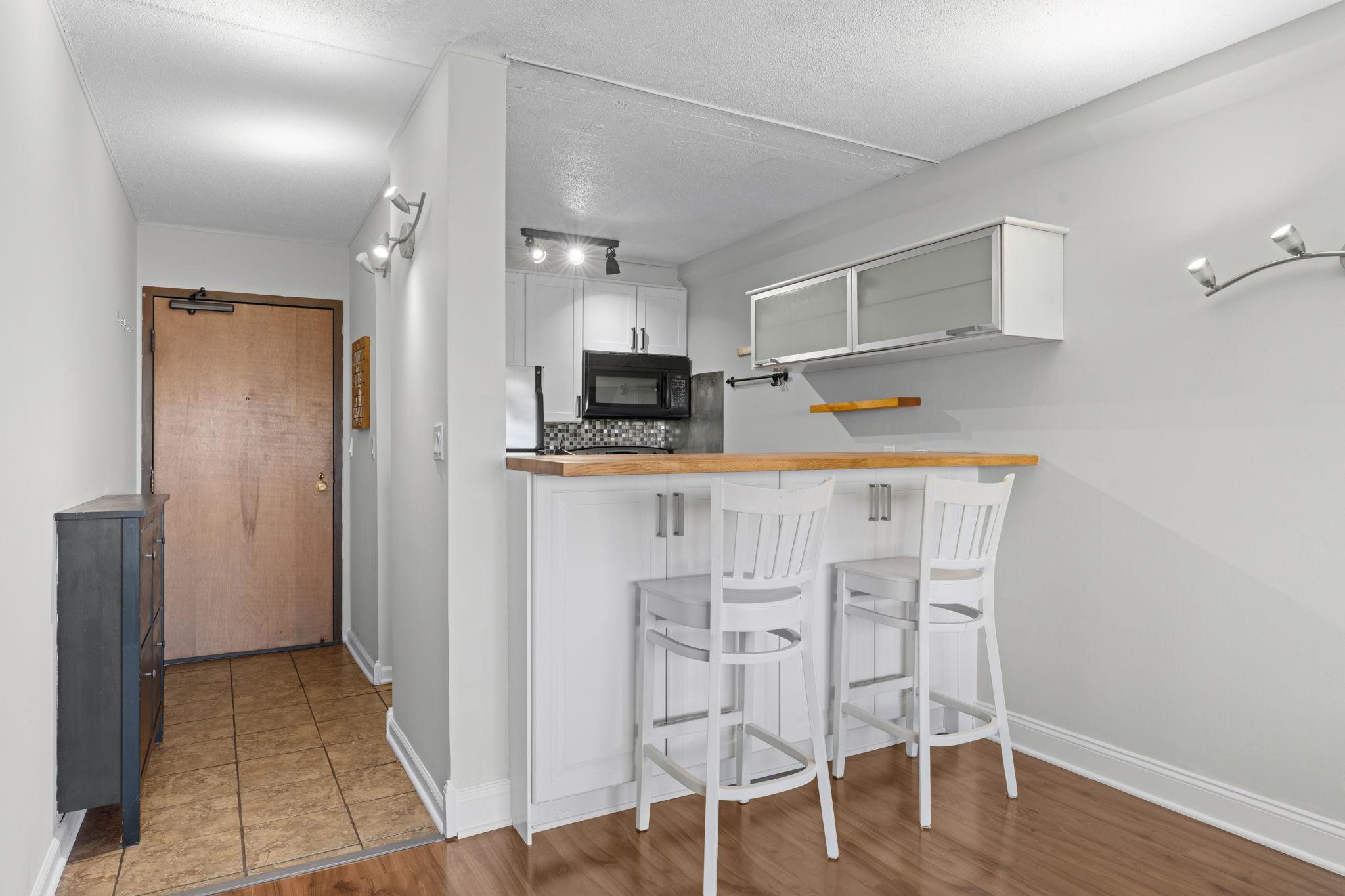 1920 S 1st Street 1508 Property Photo 6