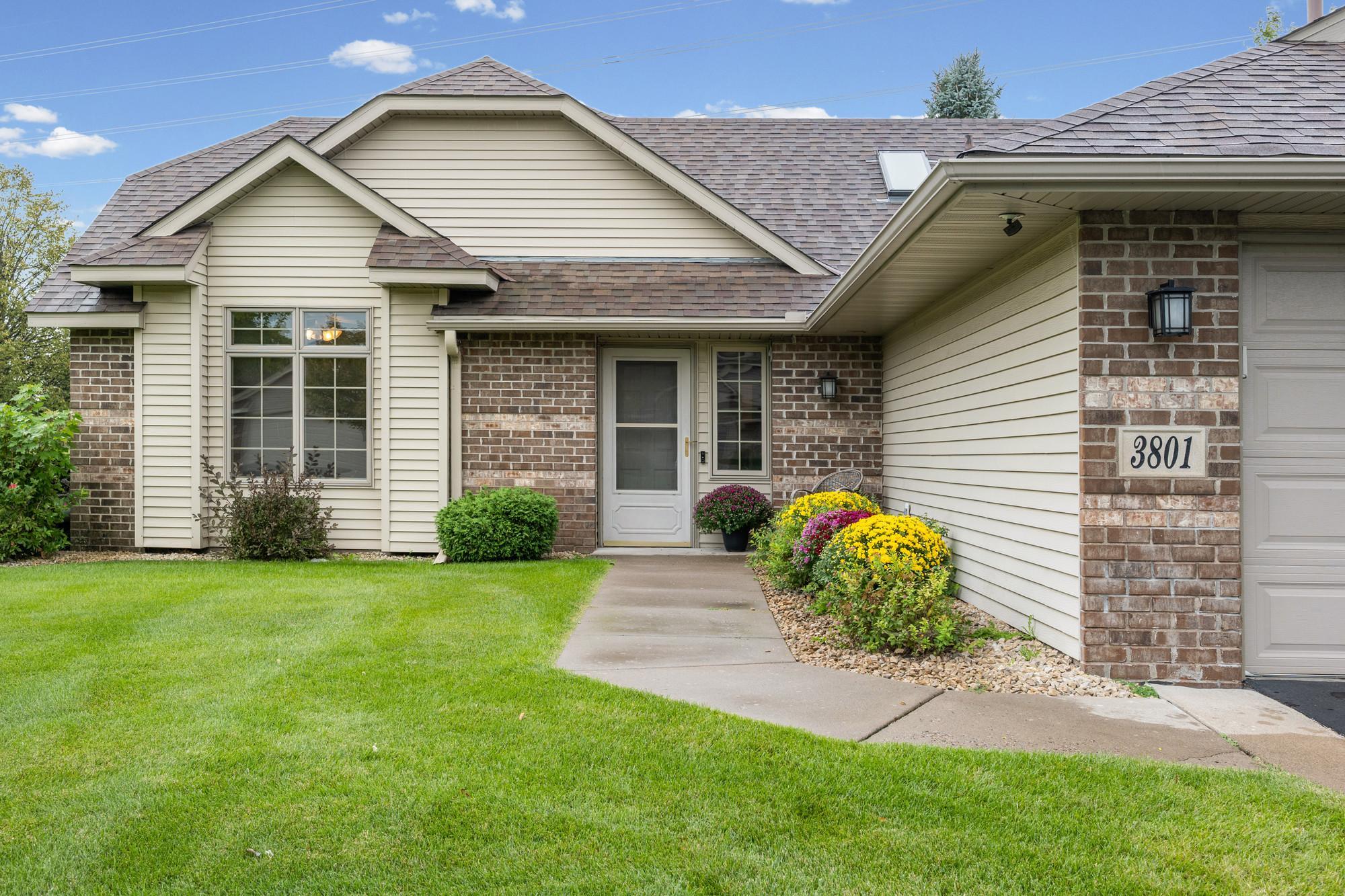 3801 Impatiens Lane N Property Photo 4