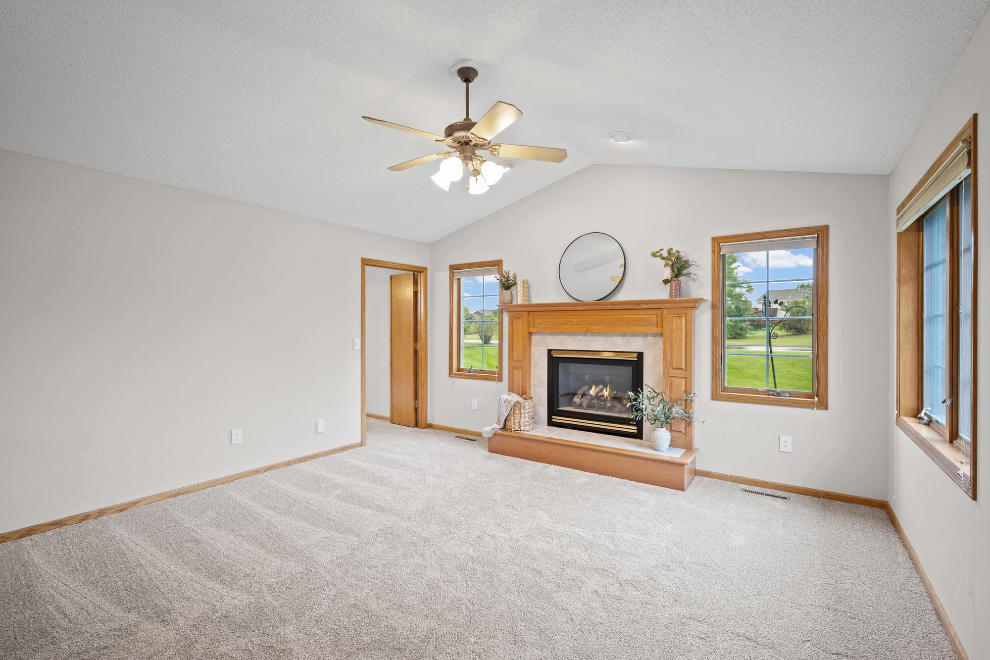 3801 Impatiens Lane N Property Photo 18