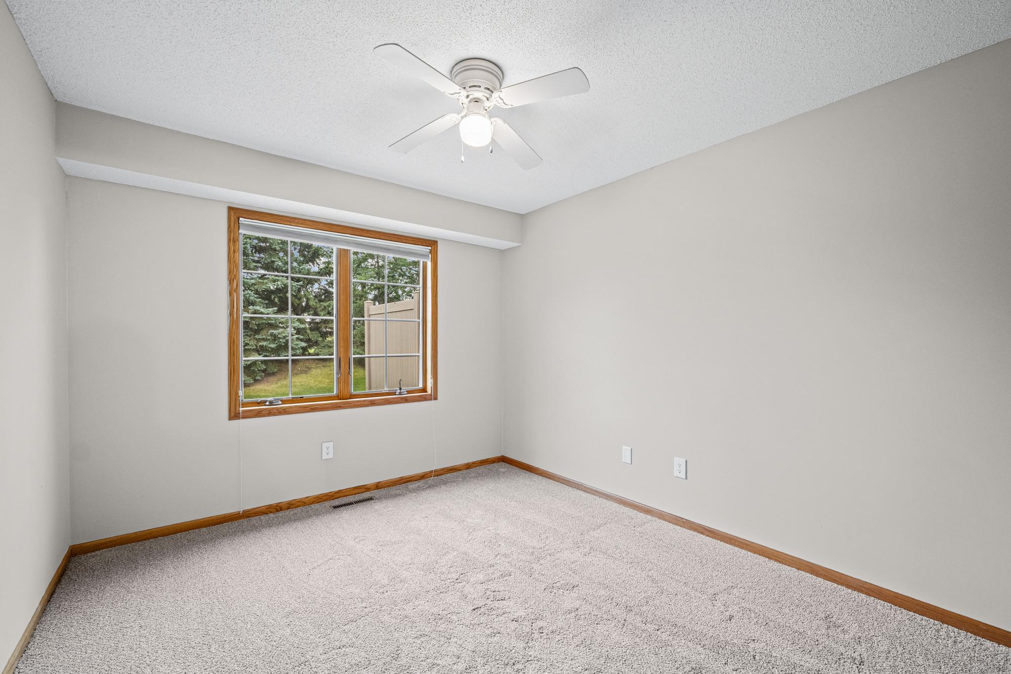 3801 Impatiens Lane N Property Photo 27