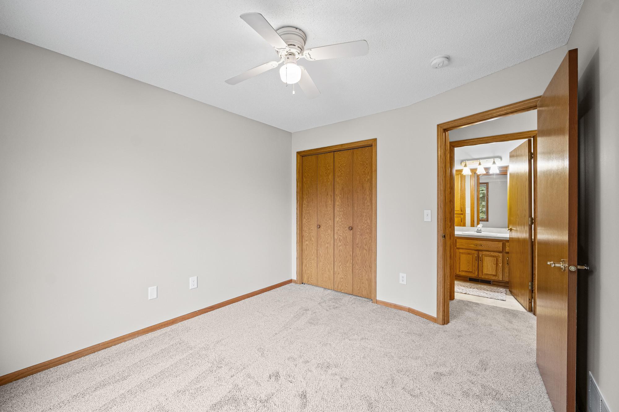 3801 Impatiens Lane N Property Photo 28