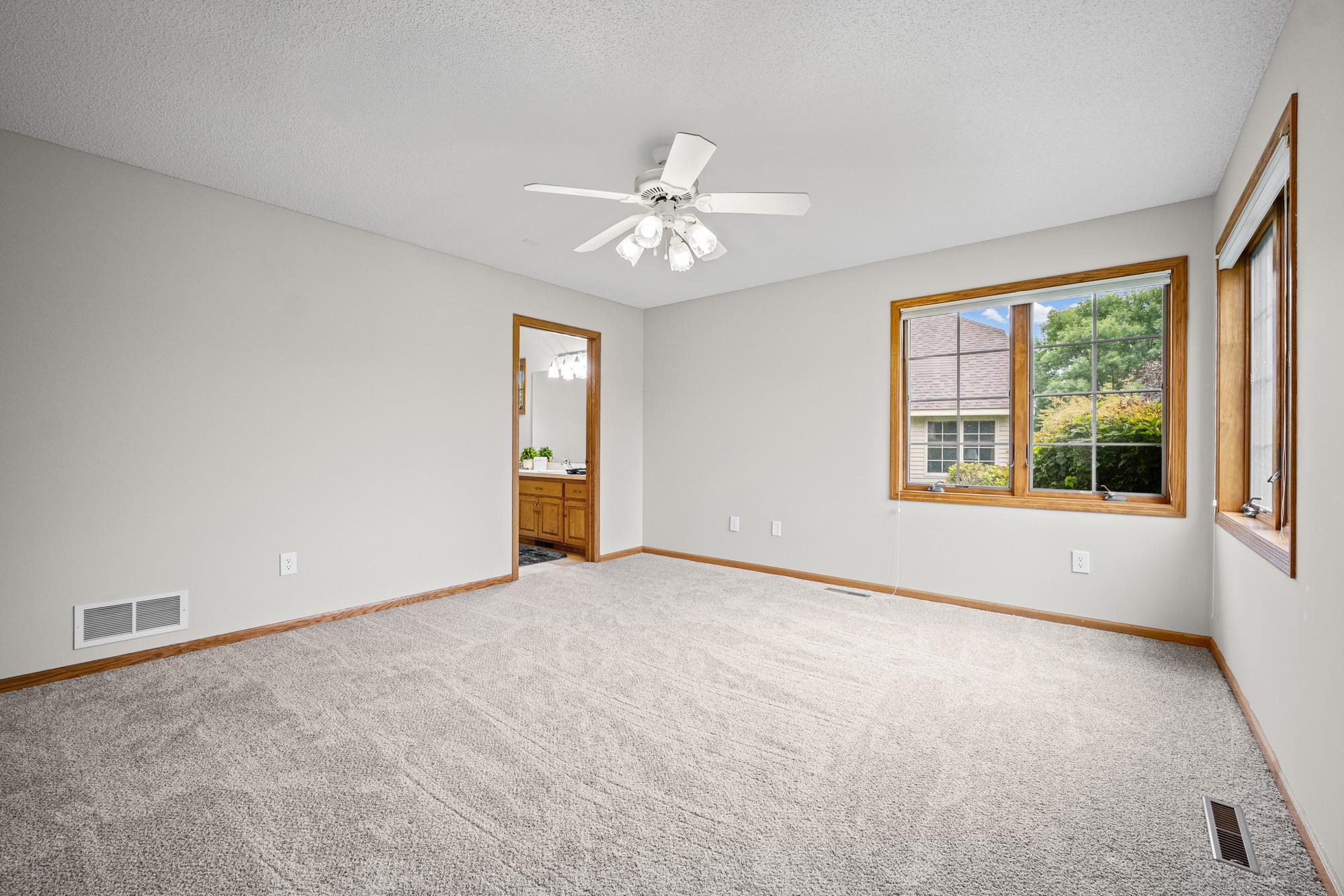 3801 Impatiens Lane N Property Photo 32