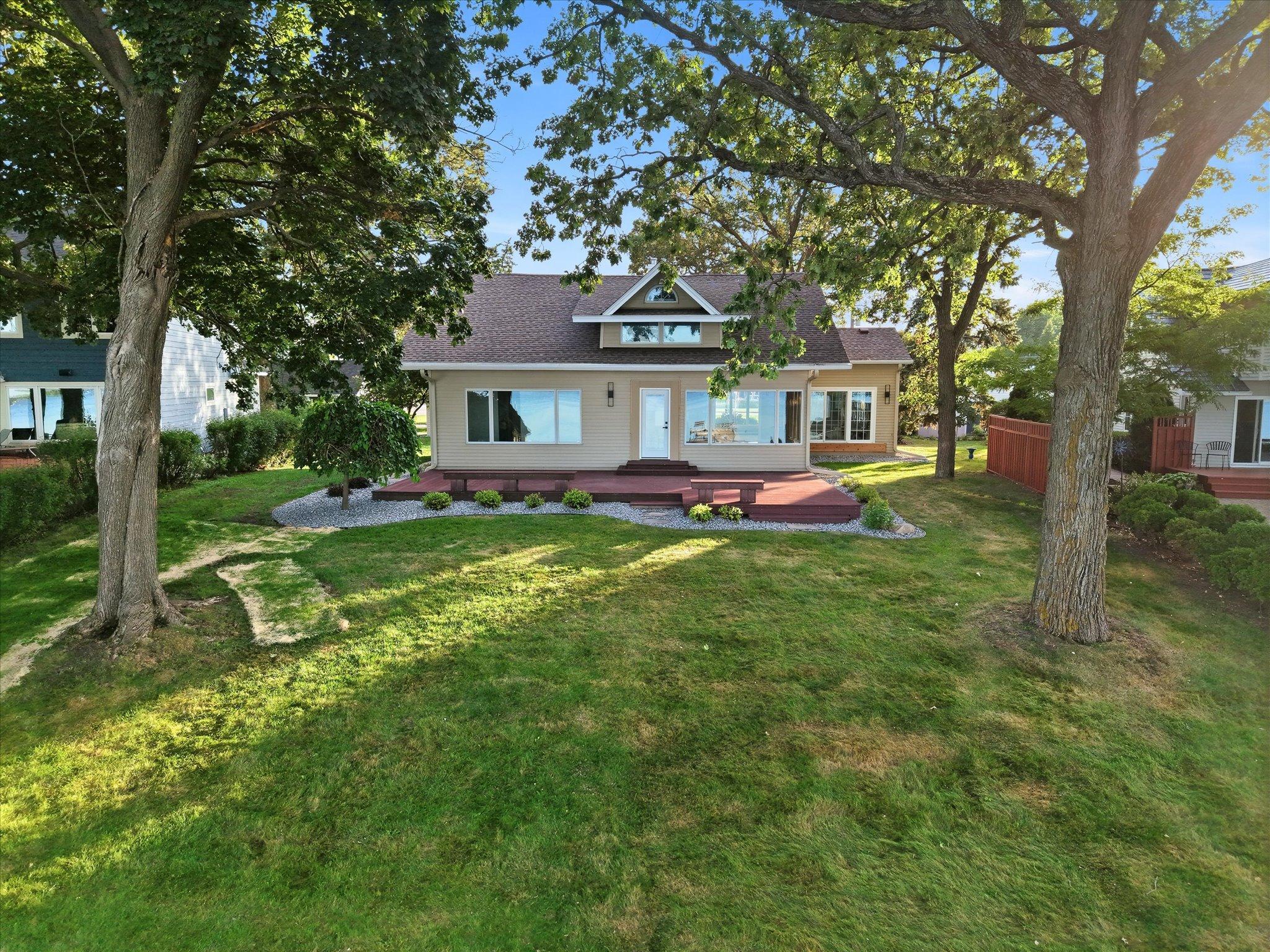 7 S Shore Drive Property Photo 8