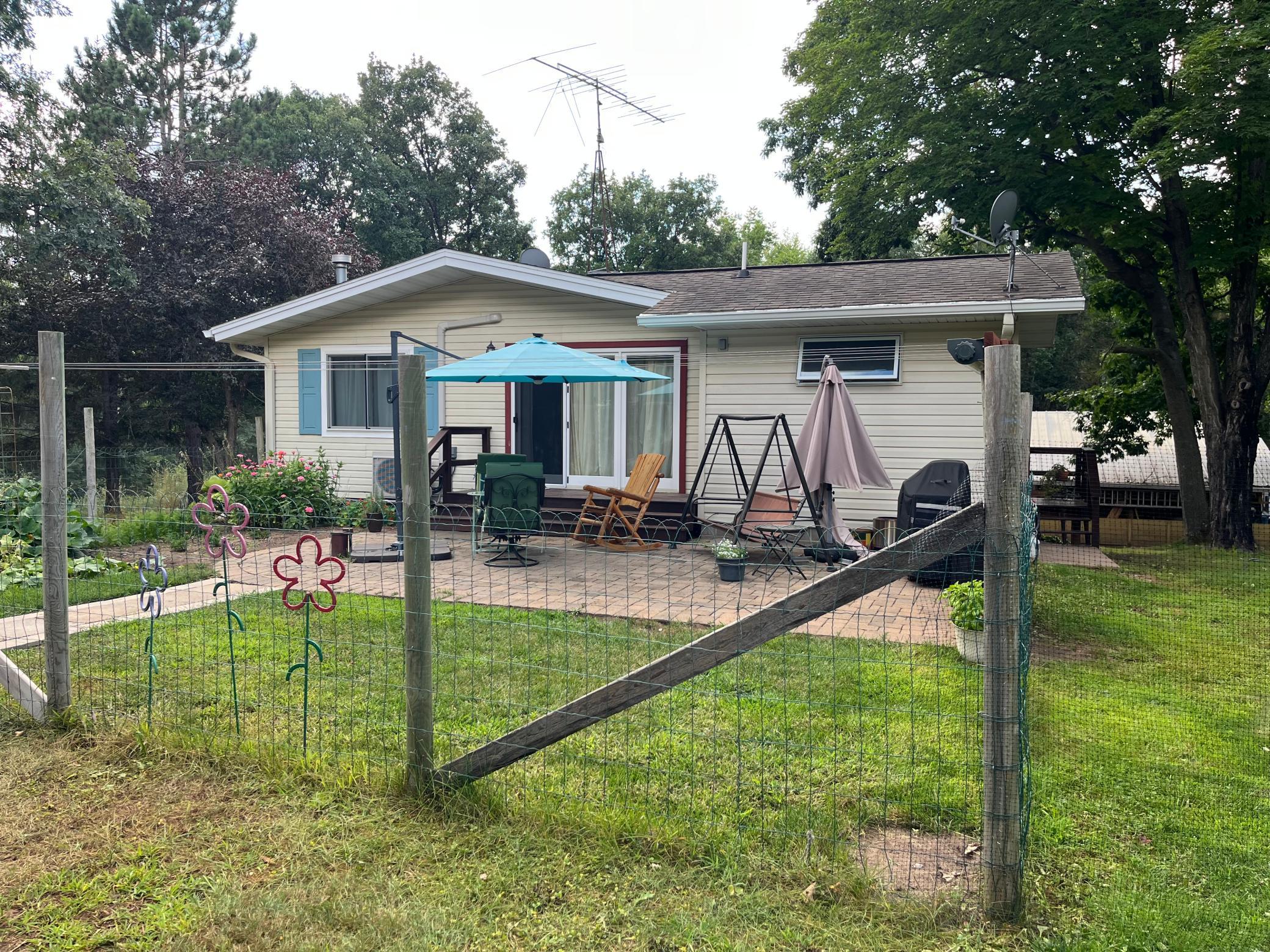 N4541 Loop Road Property Photo 1