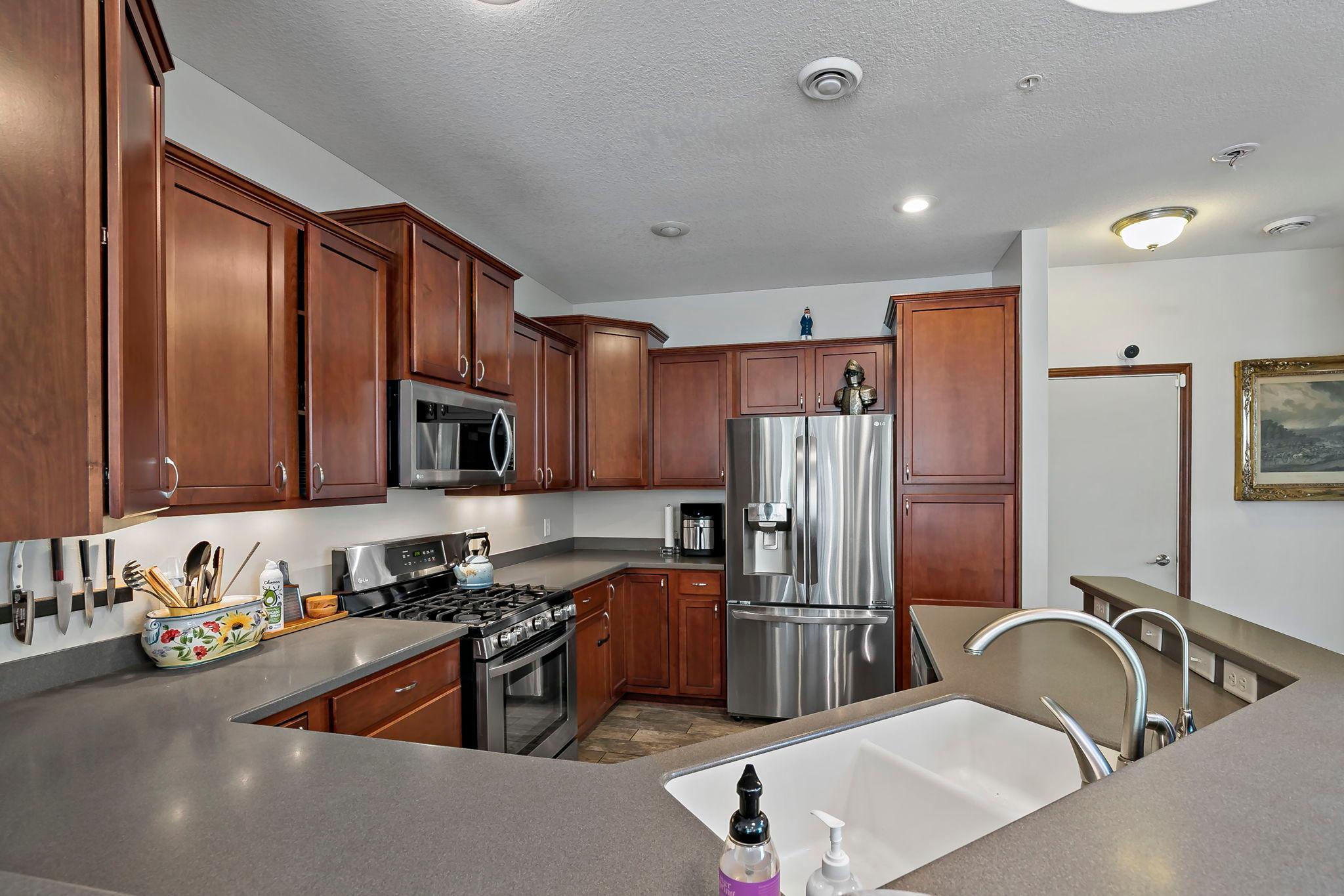 13814 Atwood Avenue 1504 Property Photo 15