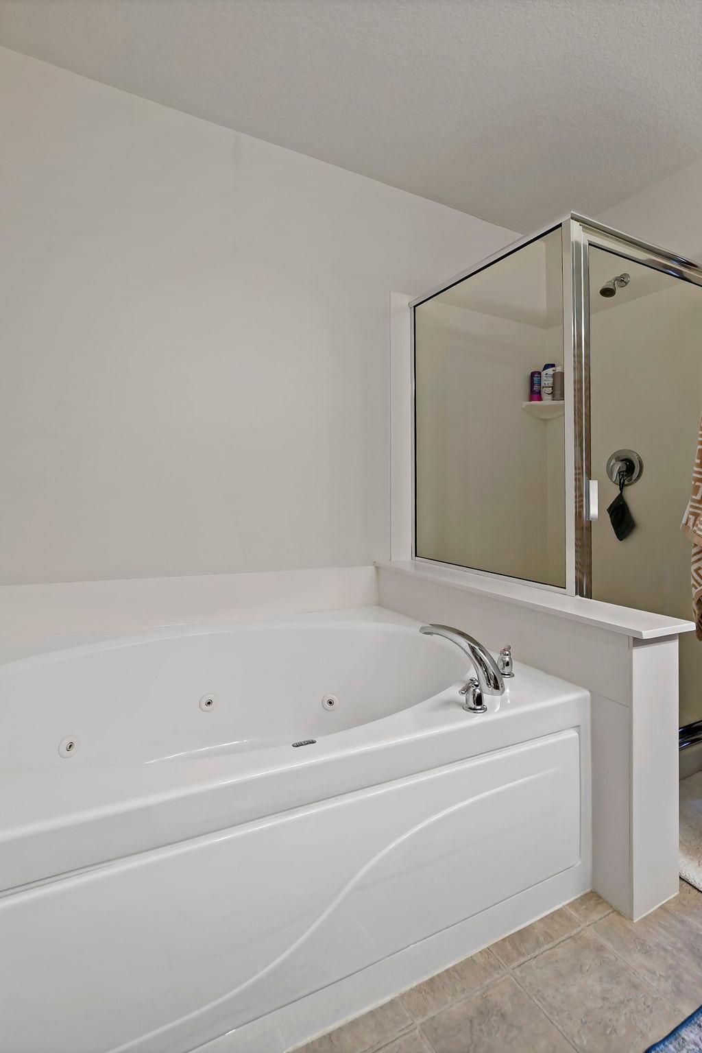 13814 Atwood Avenue 1504 Property Photo 21