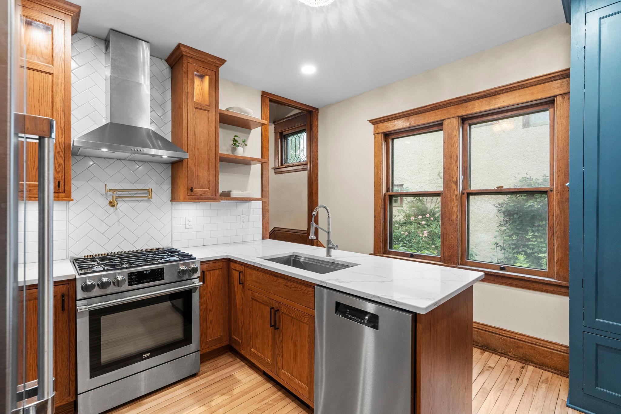 3209 Columbus Avenue Property Photo 15