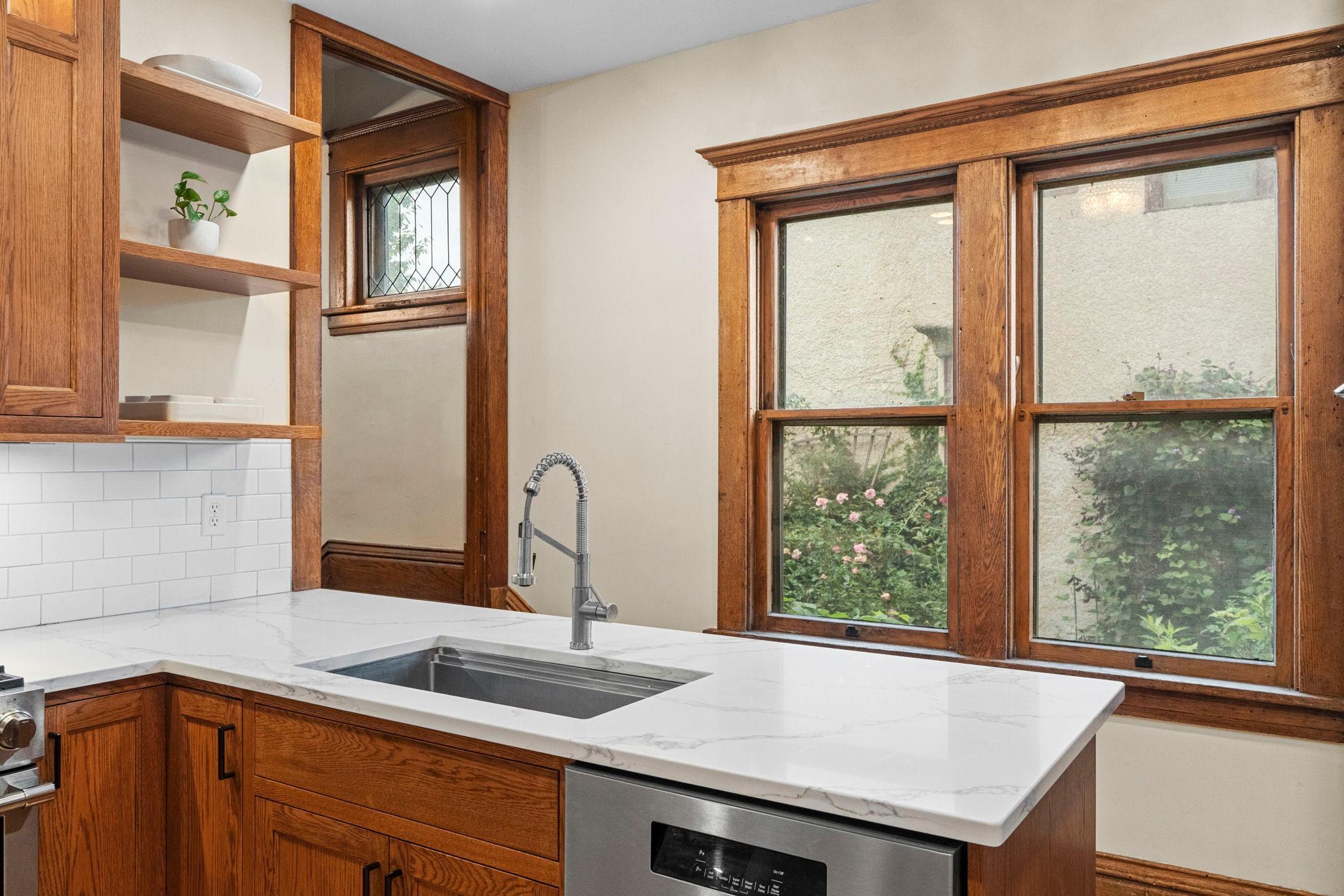 3209 Columbus Avenue Property Photo 19