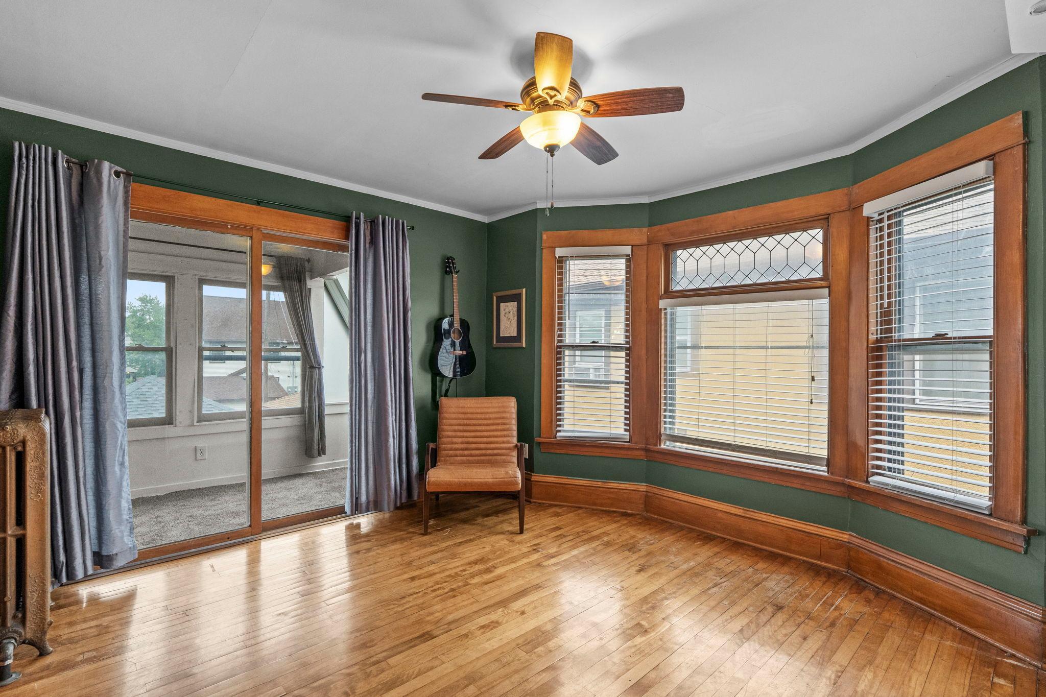 3209 Columbus Avenue Property Photo 25