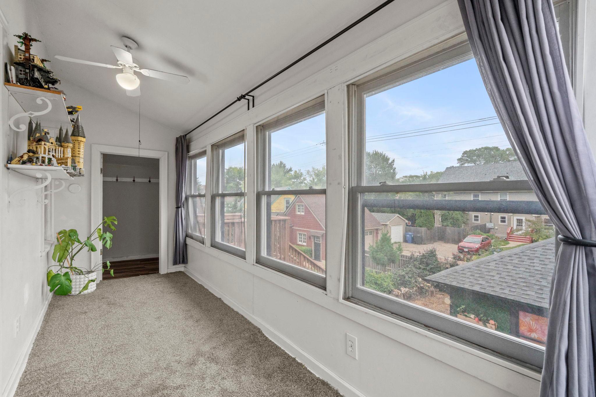 3209 Columbus Avenue Property Photo 28