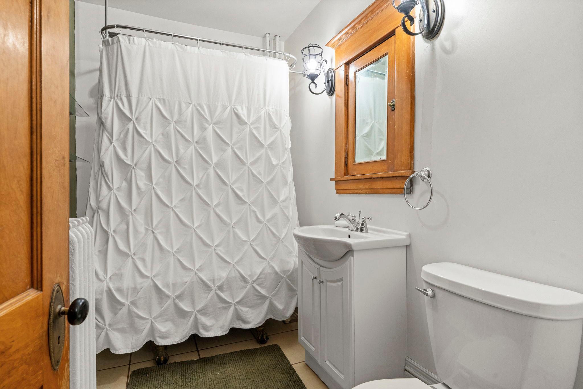 3209 Columbus Avenue Property Photo 36