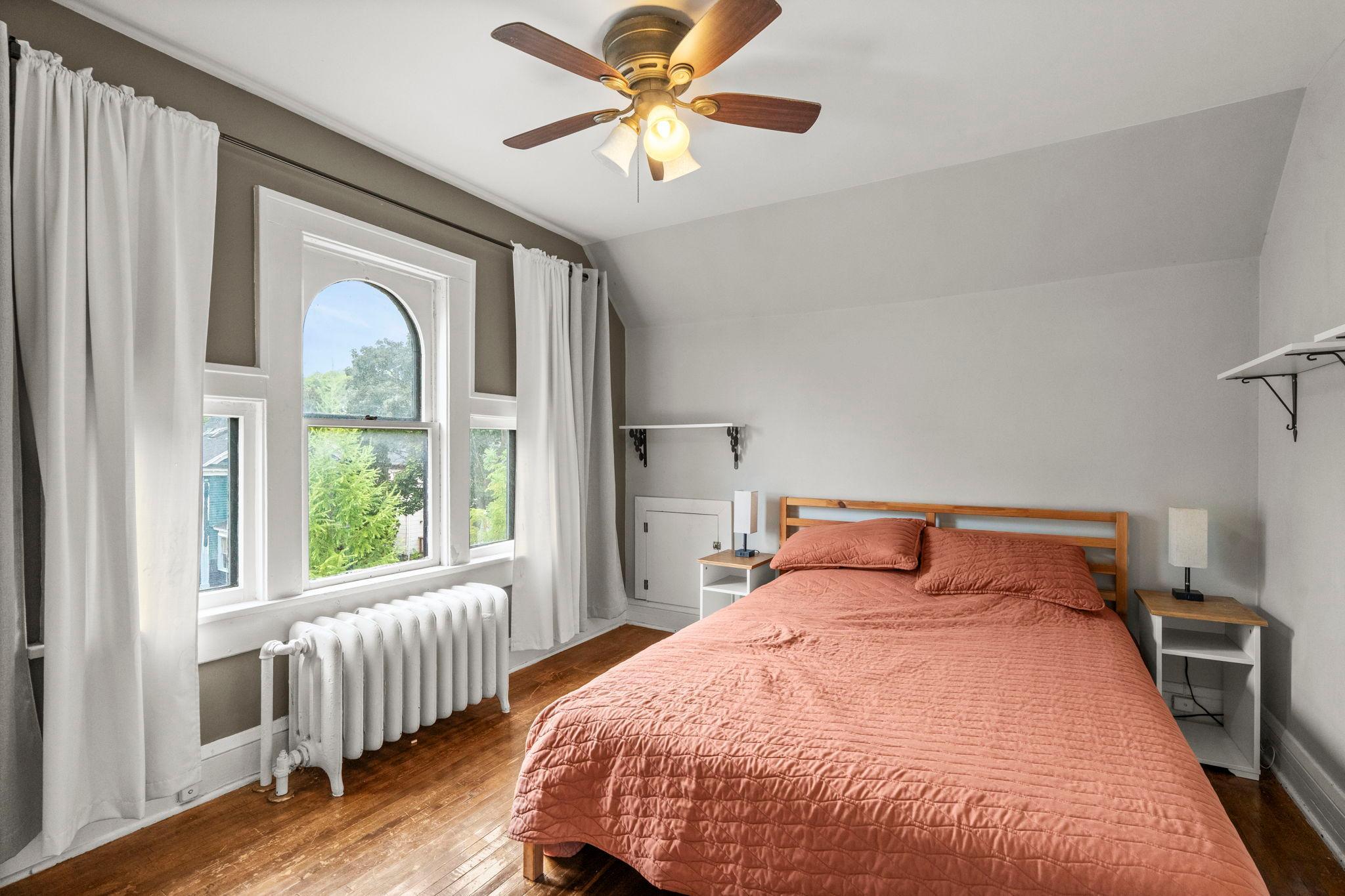 3209 Columbus Avenue Property Photo 39