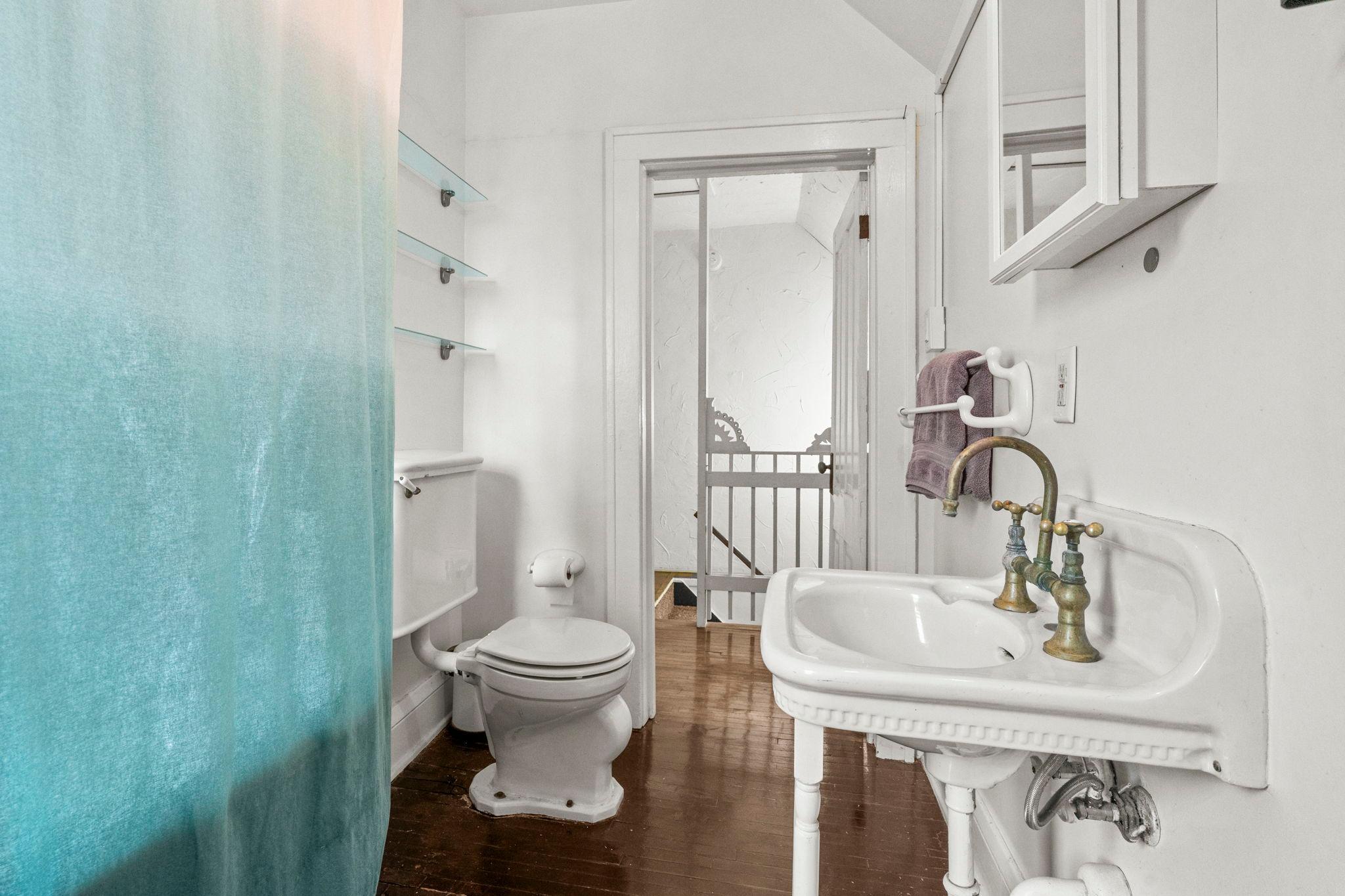 3209 Columbus Avenue Property Photo 43