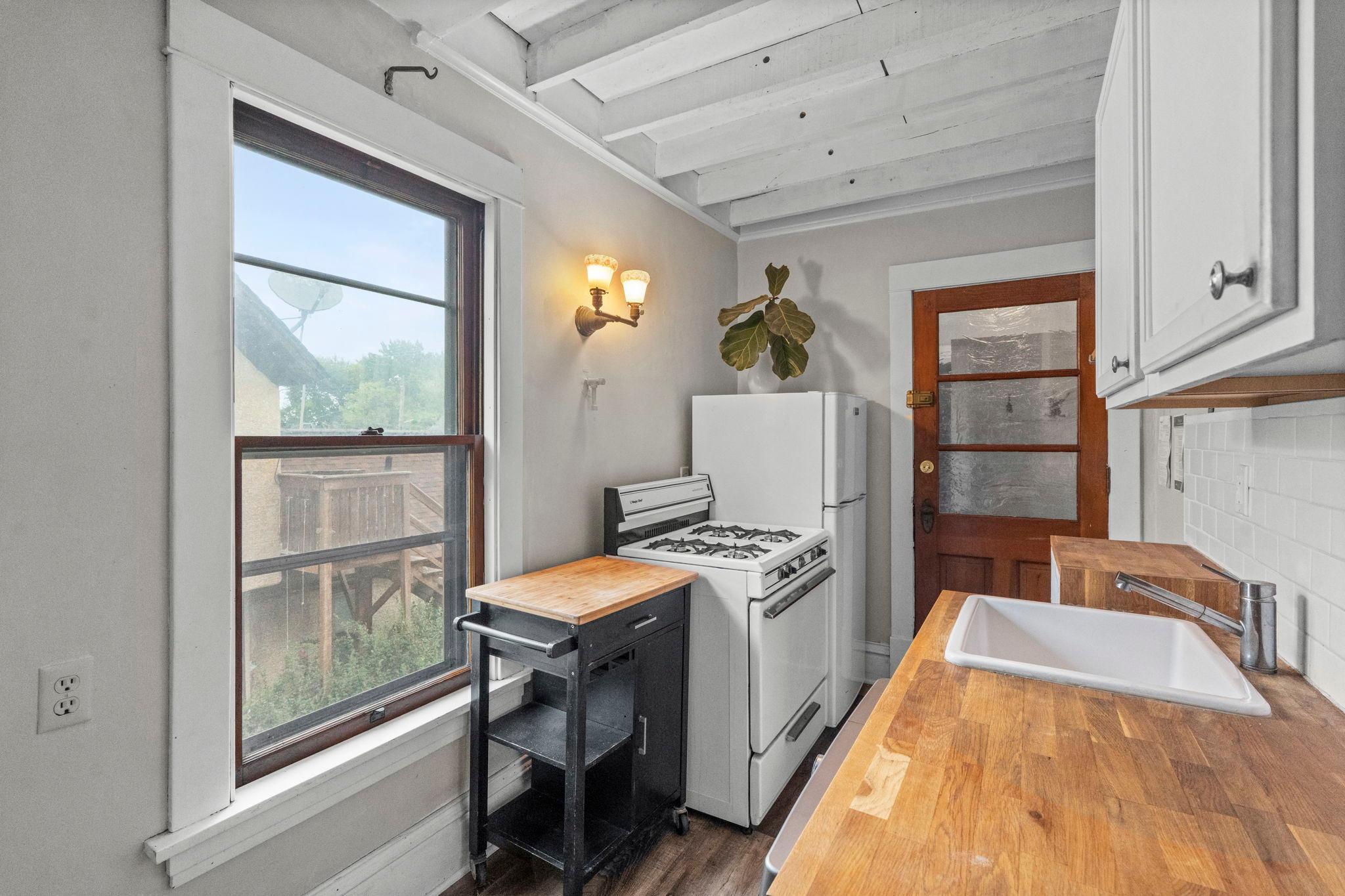 3209 Columbus Avenue Property Photo 44