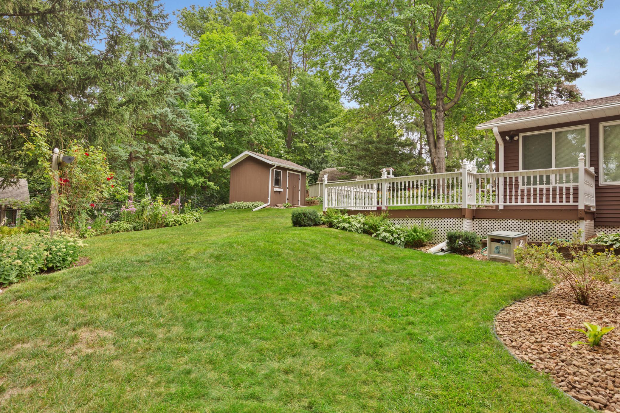 2533 Woodland Drive Property Photo 8
